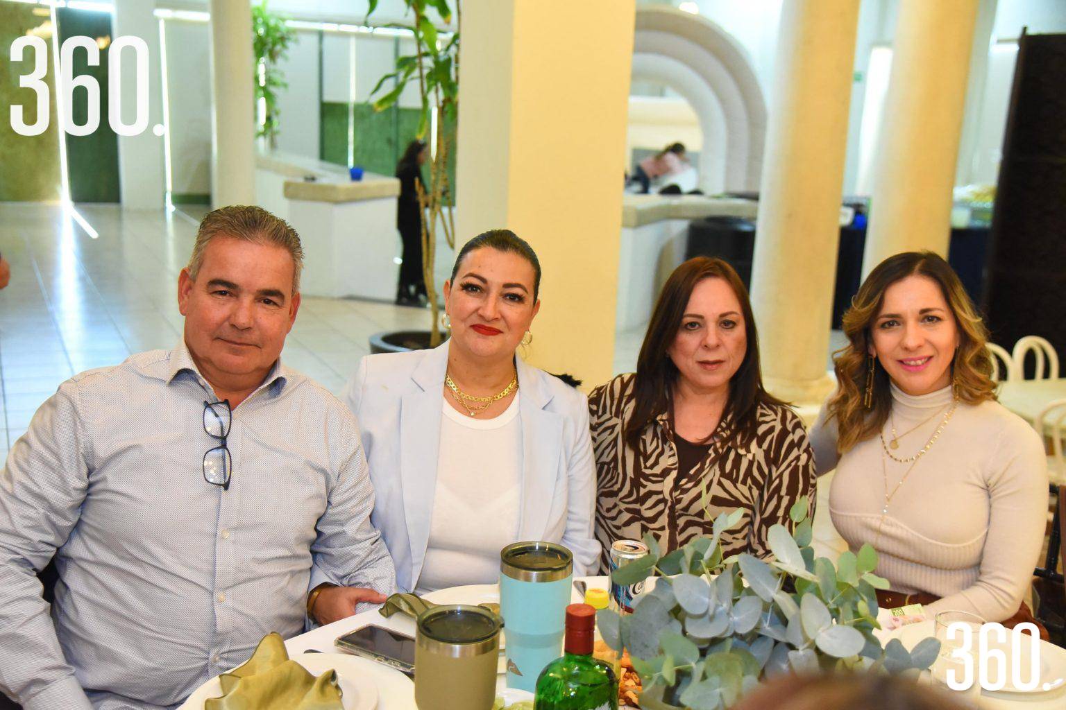 $!Alejandro Guerra, Vanessa Sánchez, Martha Alicia Aguirre y Jaqueline Aguirre.
