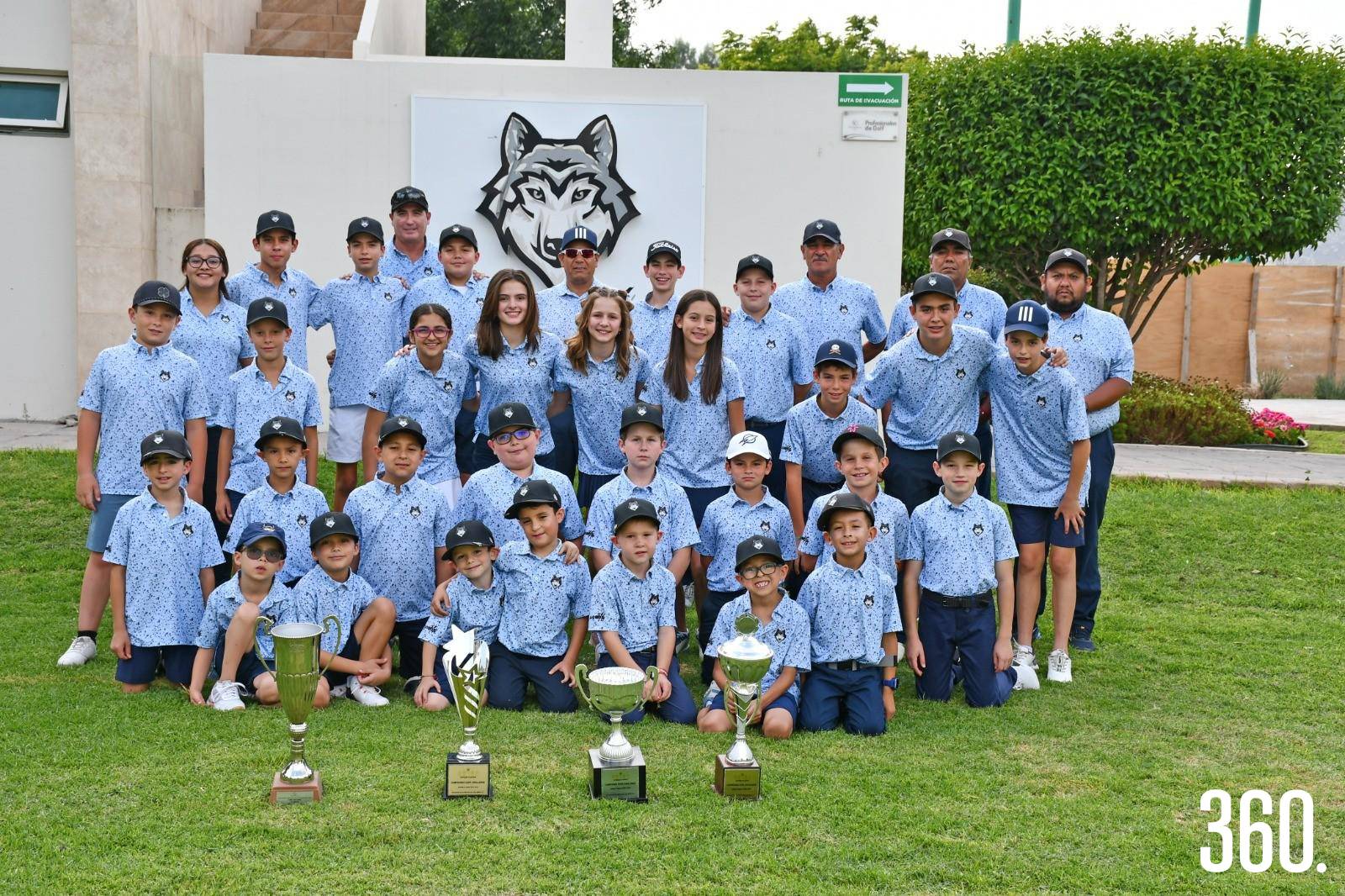 $!Equipo Lobos.