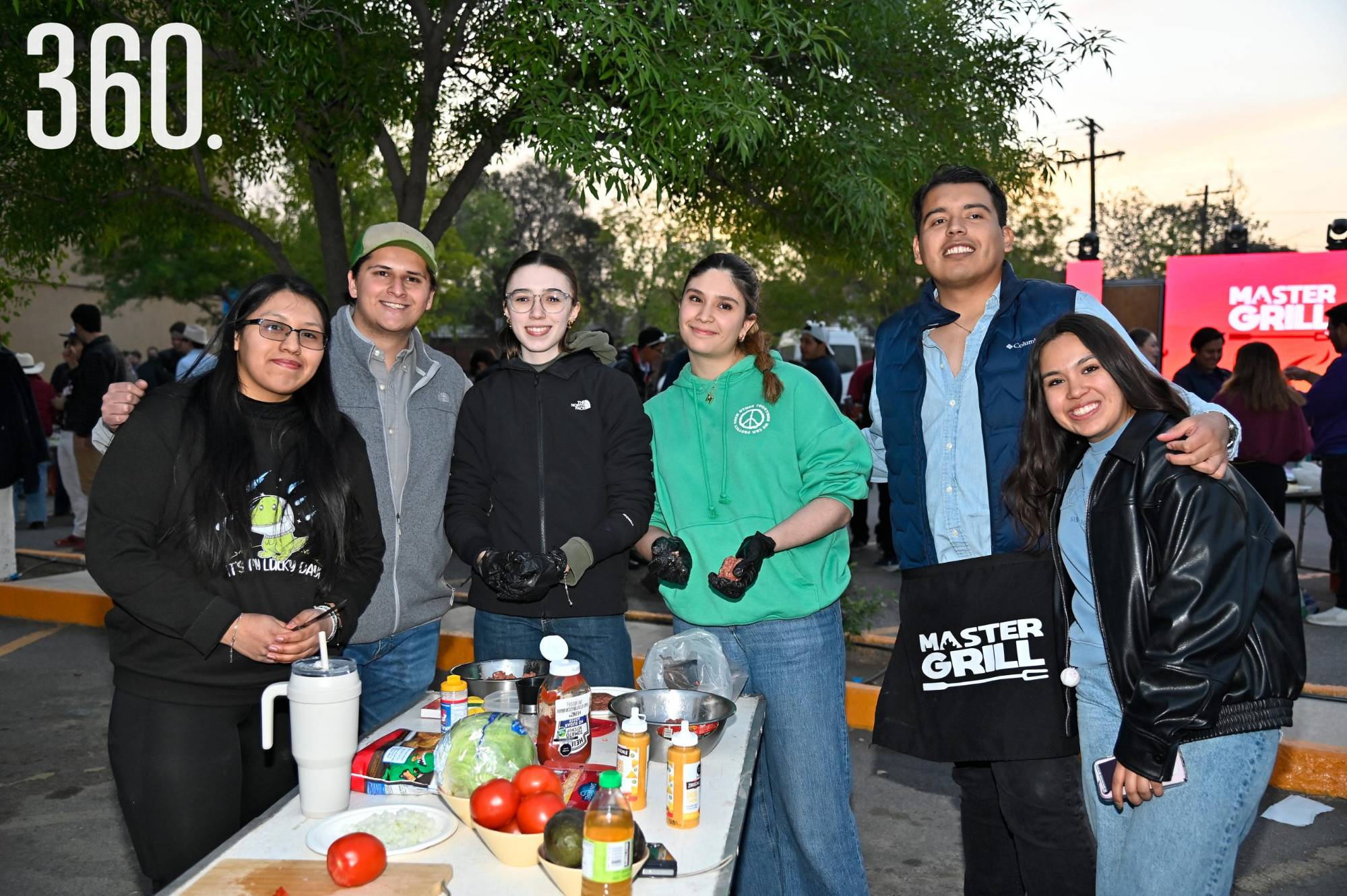 $!Equipo Ceneval Grill.