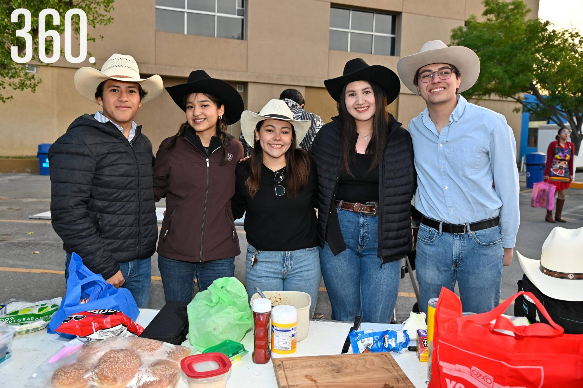 $!Osvaldo Mendoza, Andrea Delgado, Sofía Villanueva, Alexandra Rodríguez y Carlos Flores.