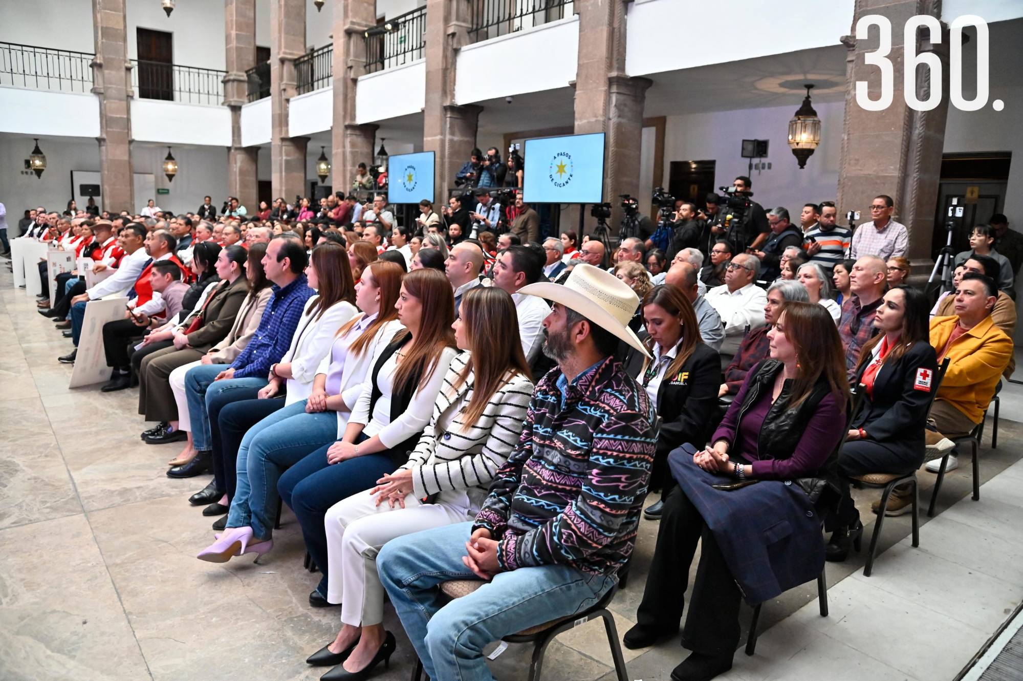 $!Asistentes al evento.
