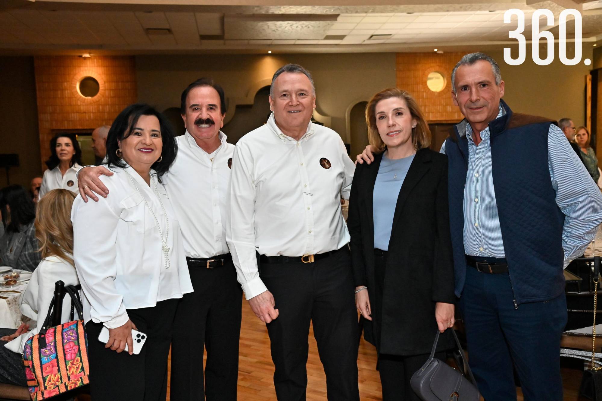 $!Norma Reyes de González, Abelardo González, Jaime Mejía, Malena Mendel y Jorge Mejía.