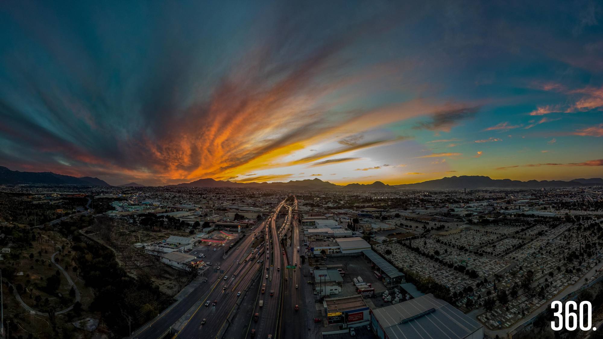 $!Entre atardeceres, historias y hospitalidad, Saltillo cumple 448 años abrazado por el amor de su gente.