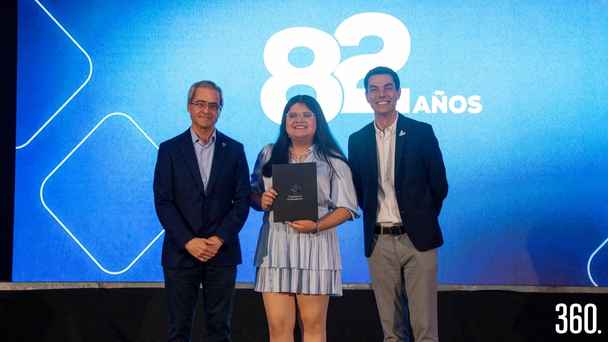 $!Reconocimientos Líderes del Mañana y beca Promesa.
