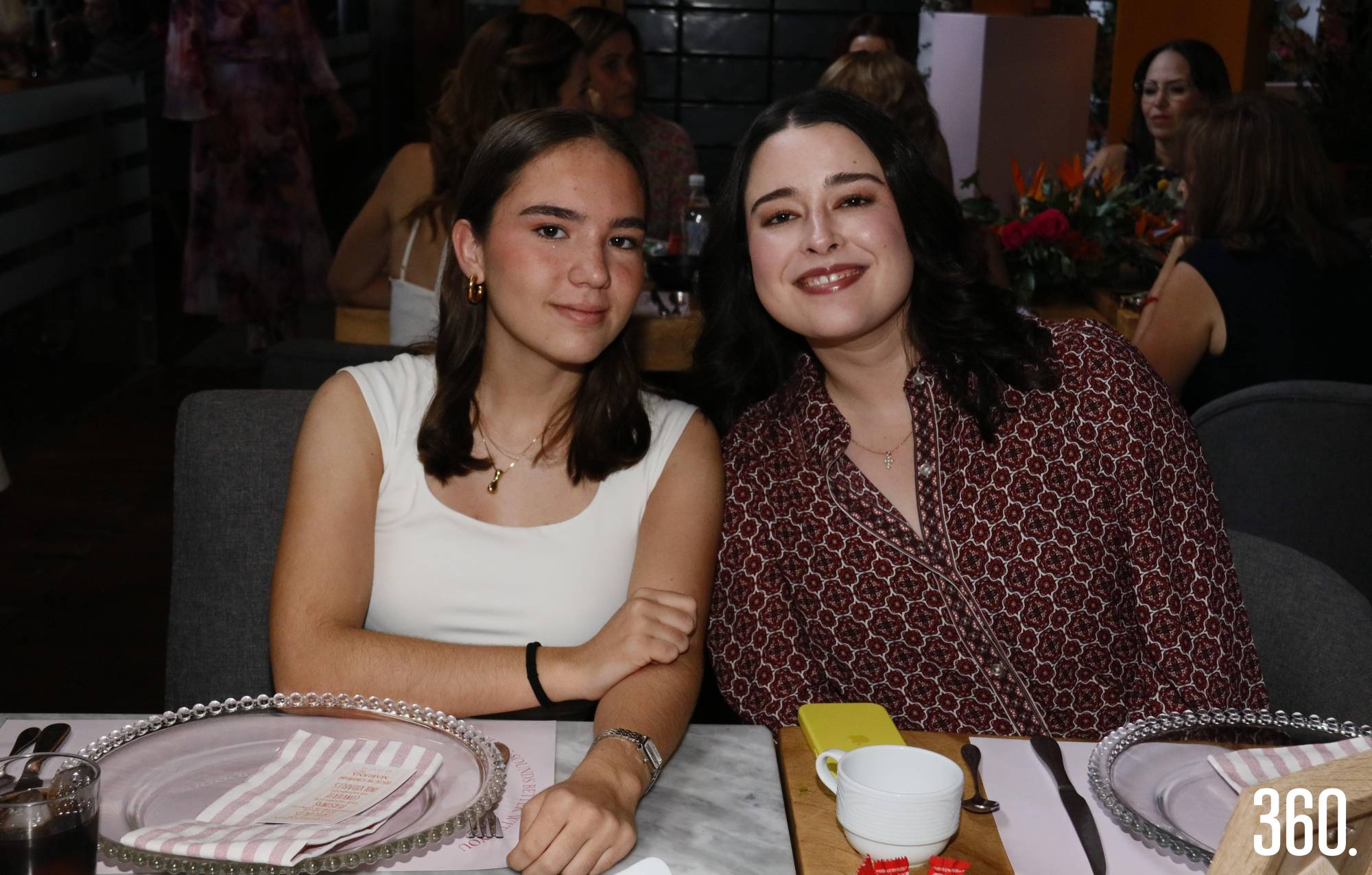 $!Inés y María Paula Valdés.