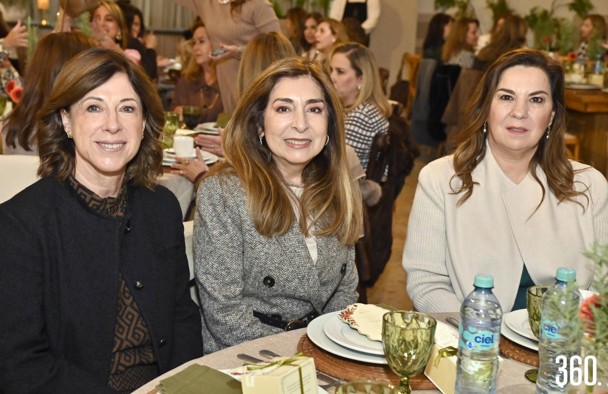 $!Bonnie Guajardo, María Elena Saldívar y Marisa Montemayor.