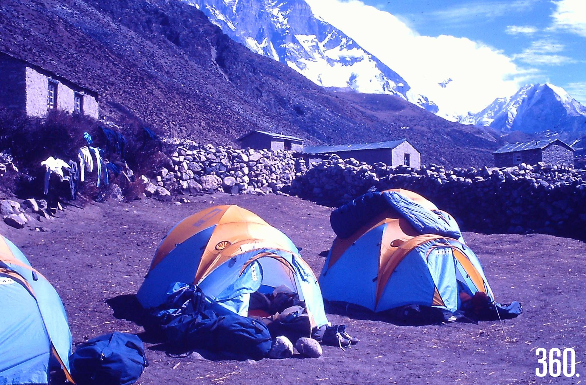 $!Marcha de acercamiento o aproximación al Campo Base del Everest.