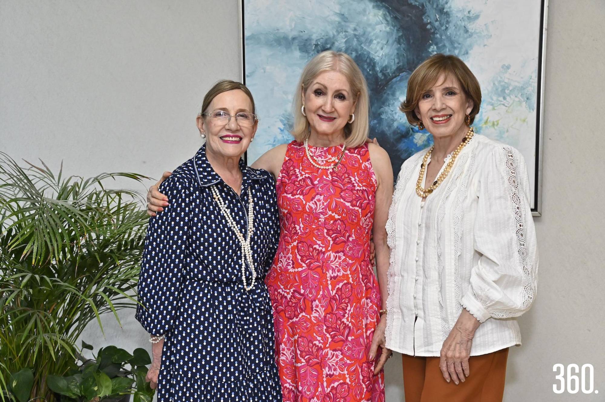 $!Las tres festejadas celebraron con entusiasmo.