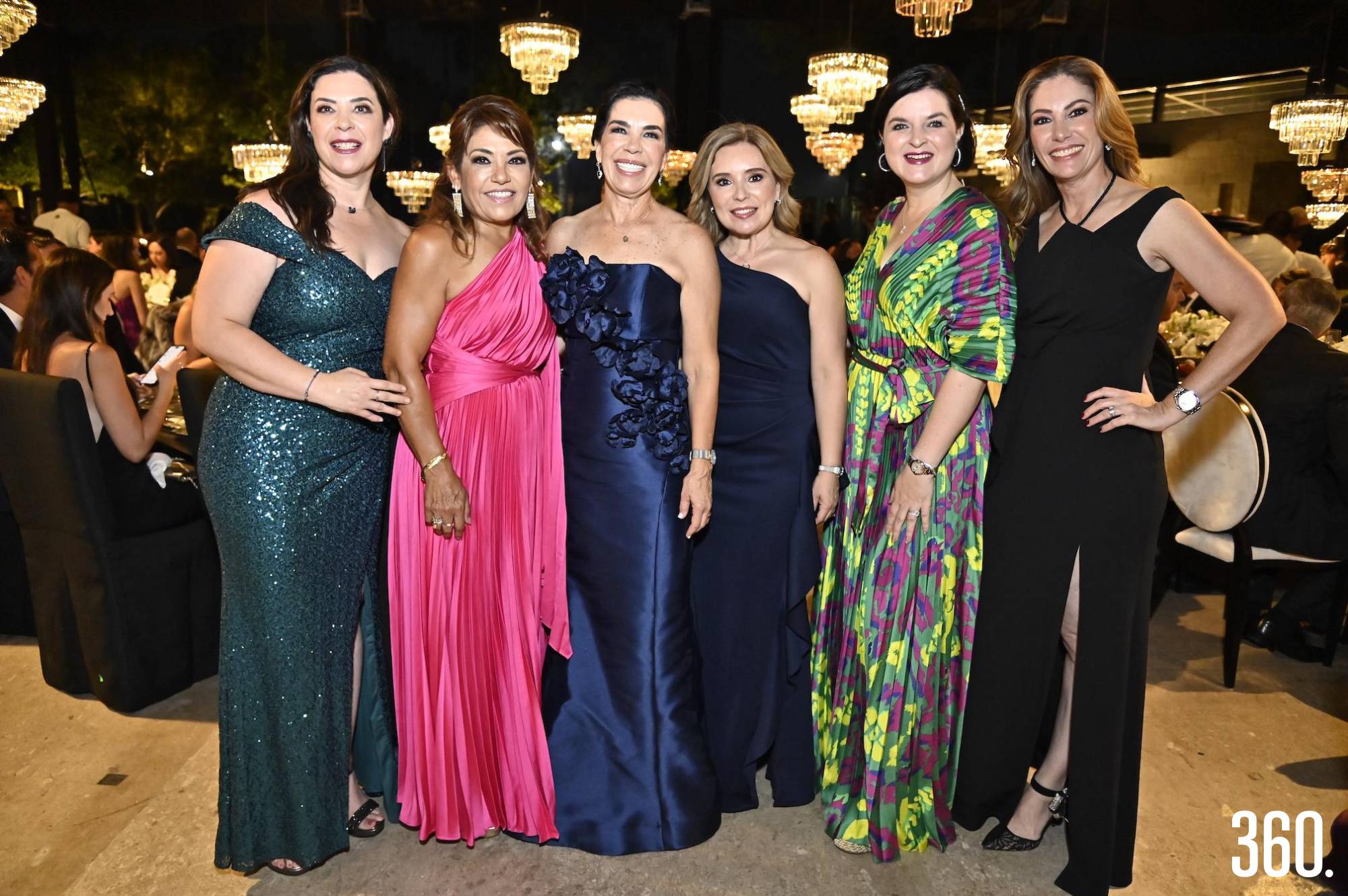 $!Marlén Cruz, Paty Castro, Estela Ortiz, Lisy Álvarez, Magda Flores y Lenny Hilbert.
