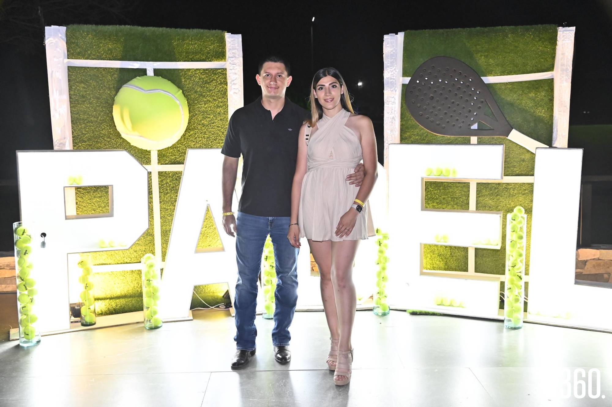 $!Omar Rivera y Tania Hinojosa.