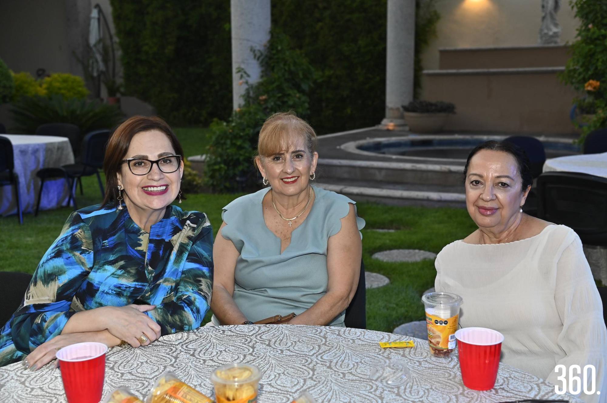 $!Patricia Cepeda, Ariadne Olvera y Mari Guerrero de Flores.