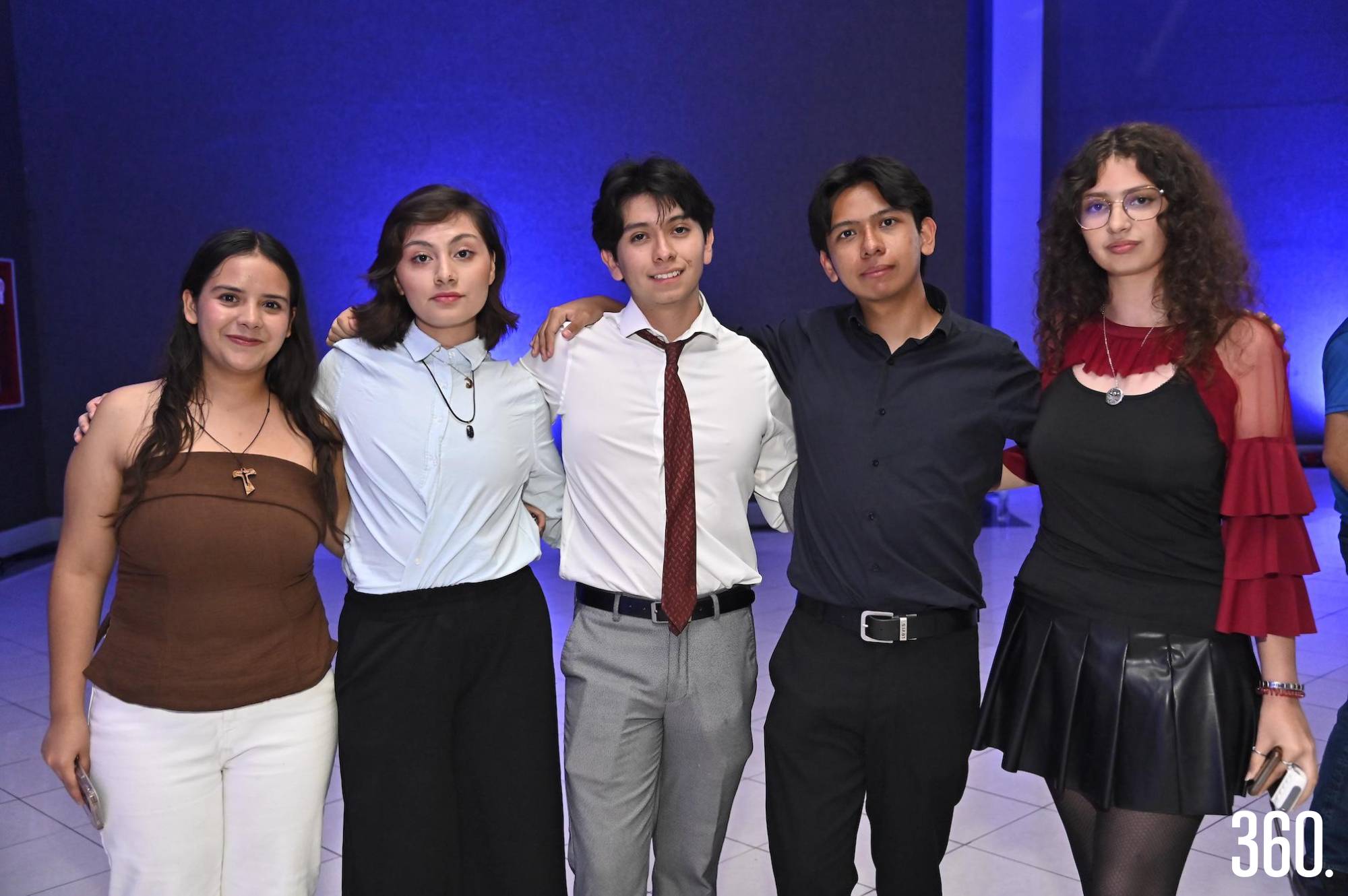 $!Teresa Sánchez, Sofía Ramírez, José Pablo Balderas, Mateo Laguna y Natalie Nigrán.