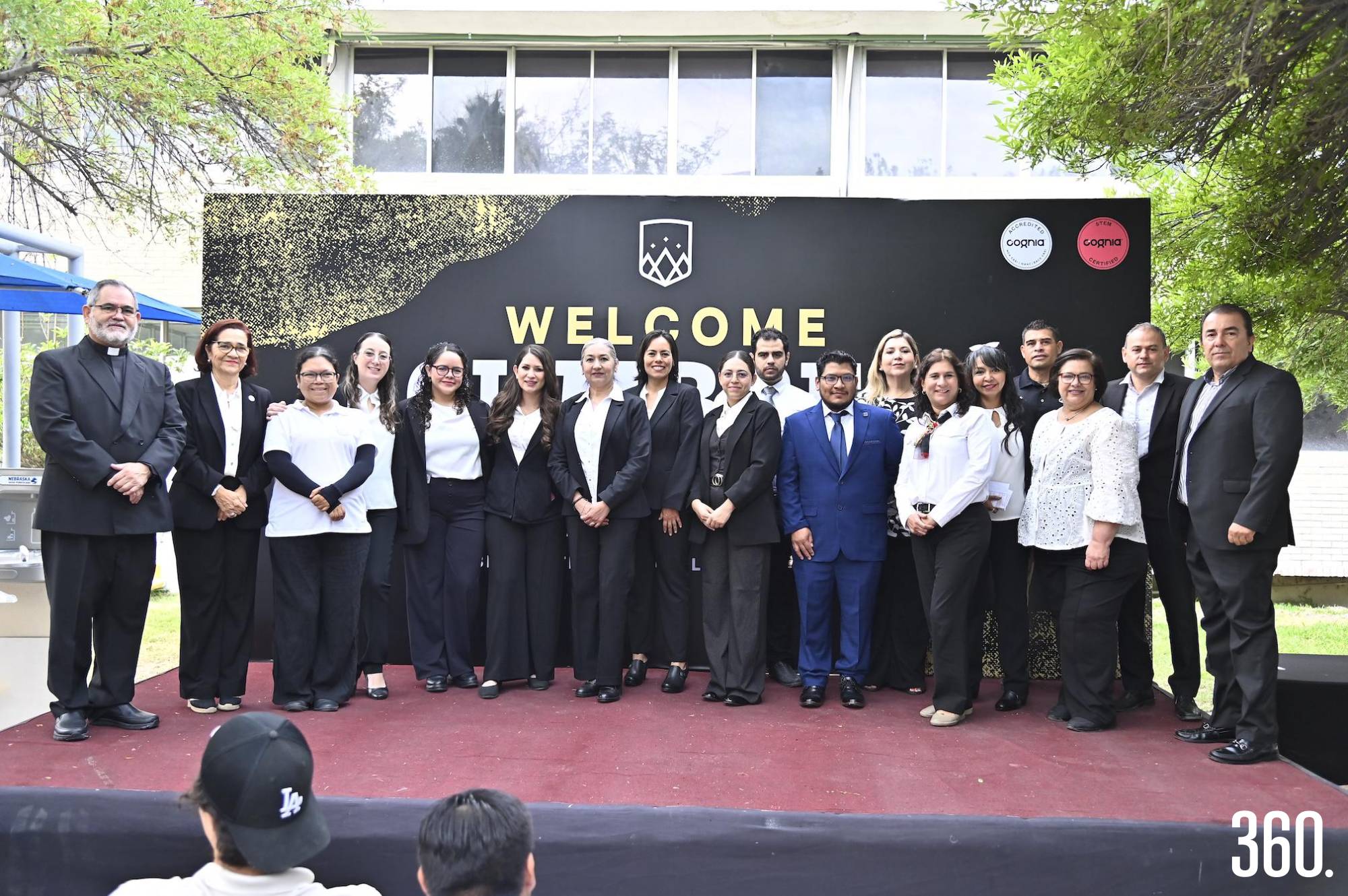 $!Docentes y directivos del Cumbres.