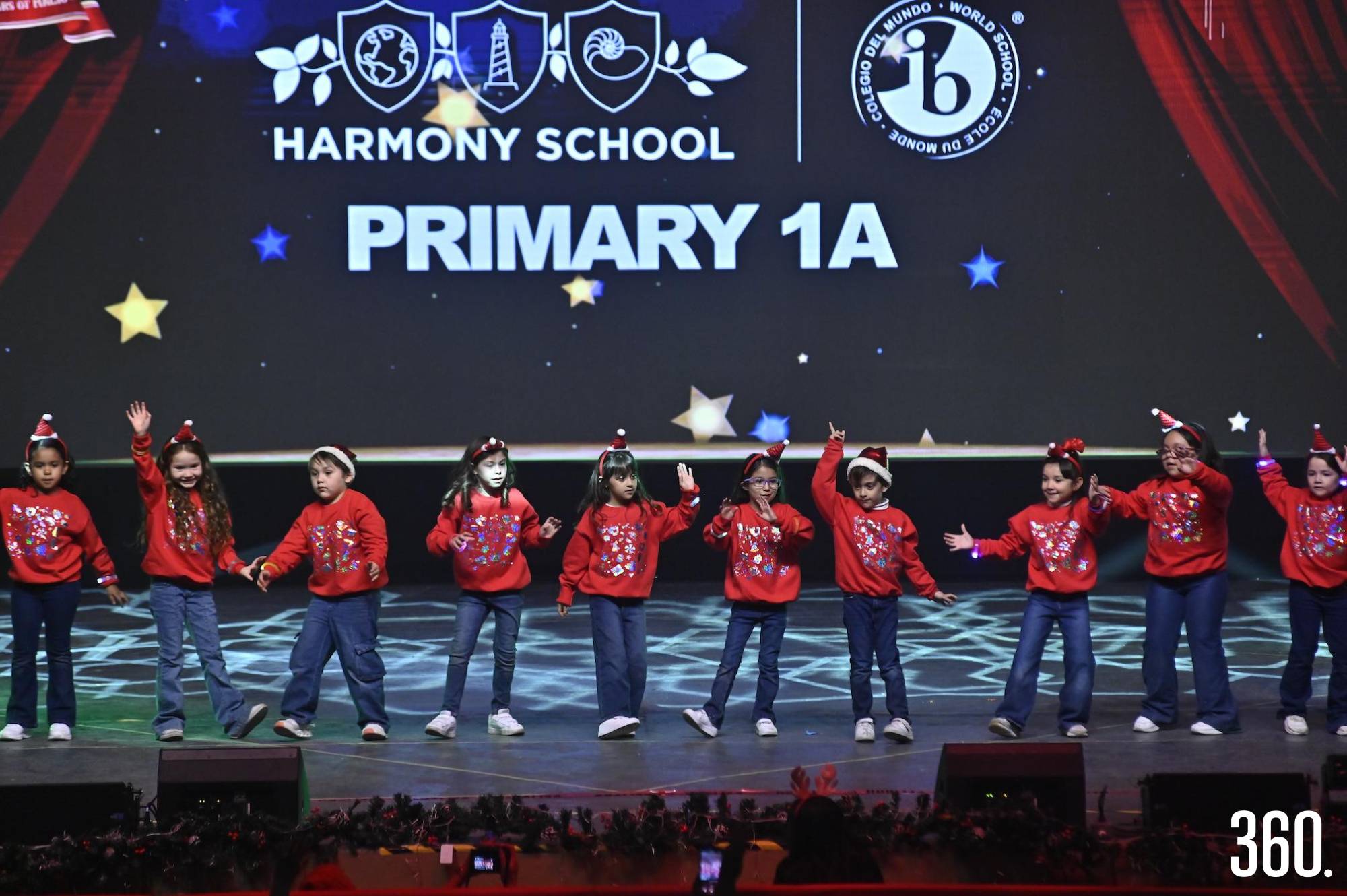 $!Nivel primaria durante la presentación.