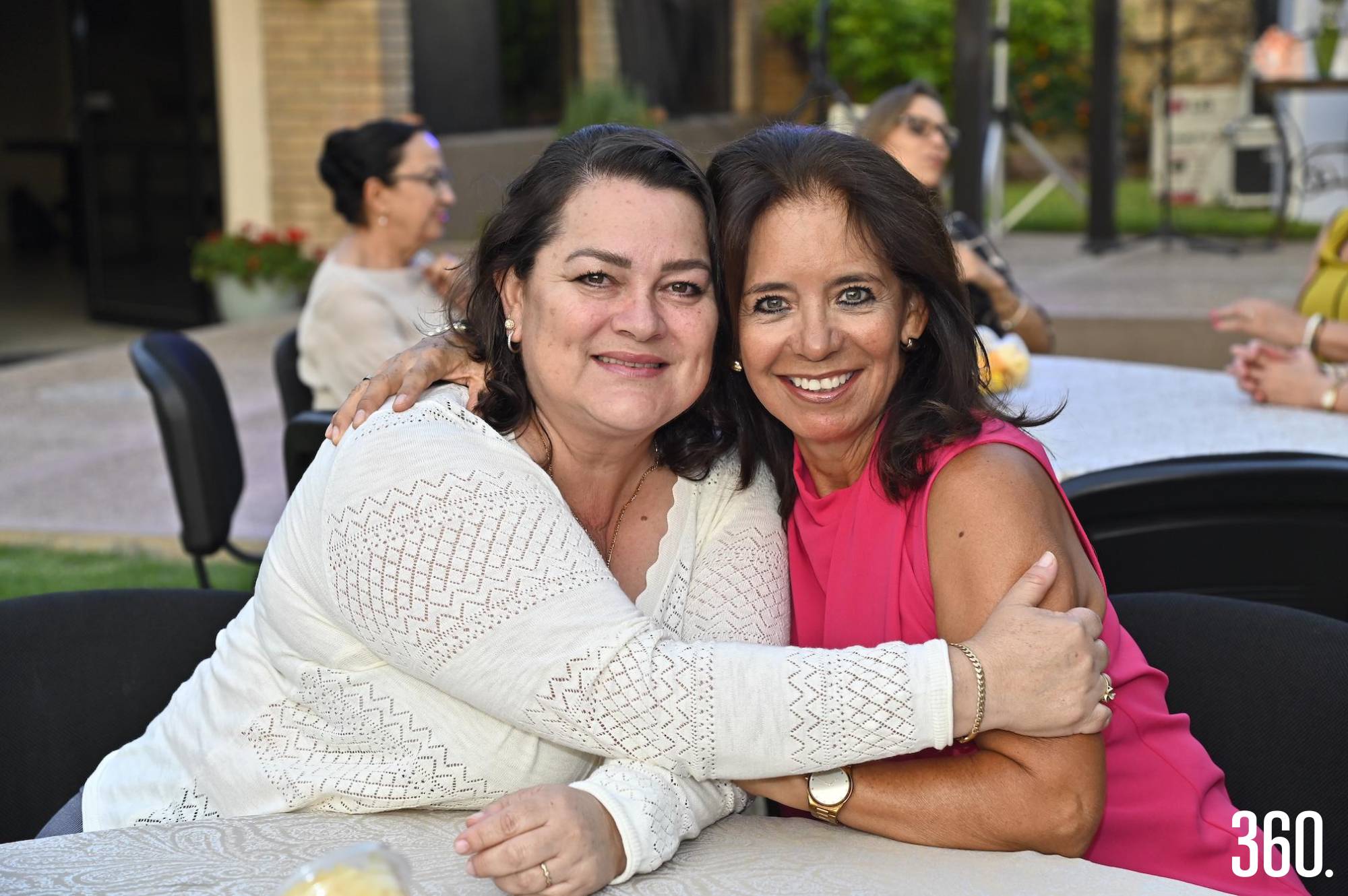 $!Blanca Gracia y Paty Stengel.
