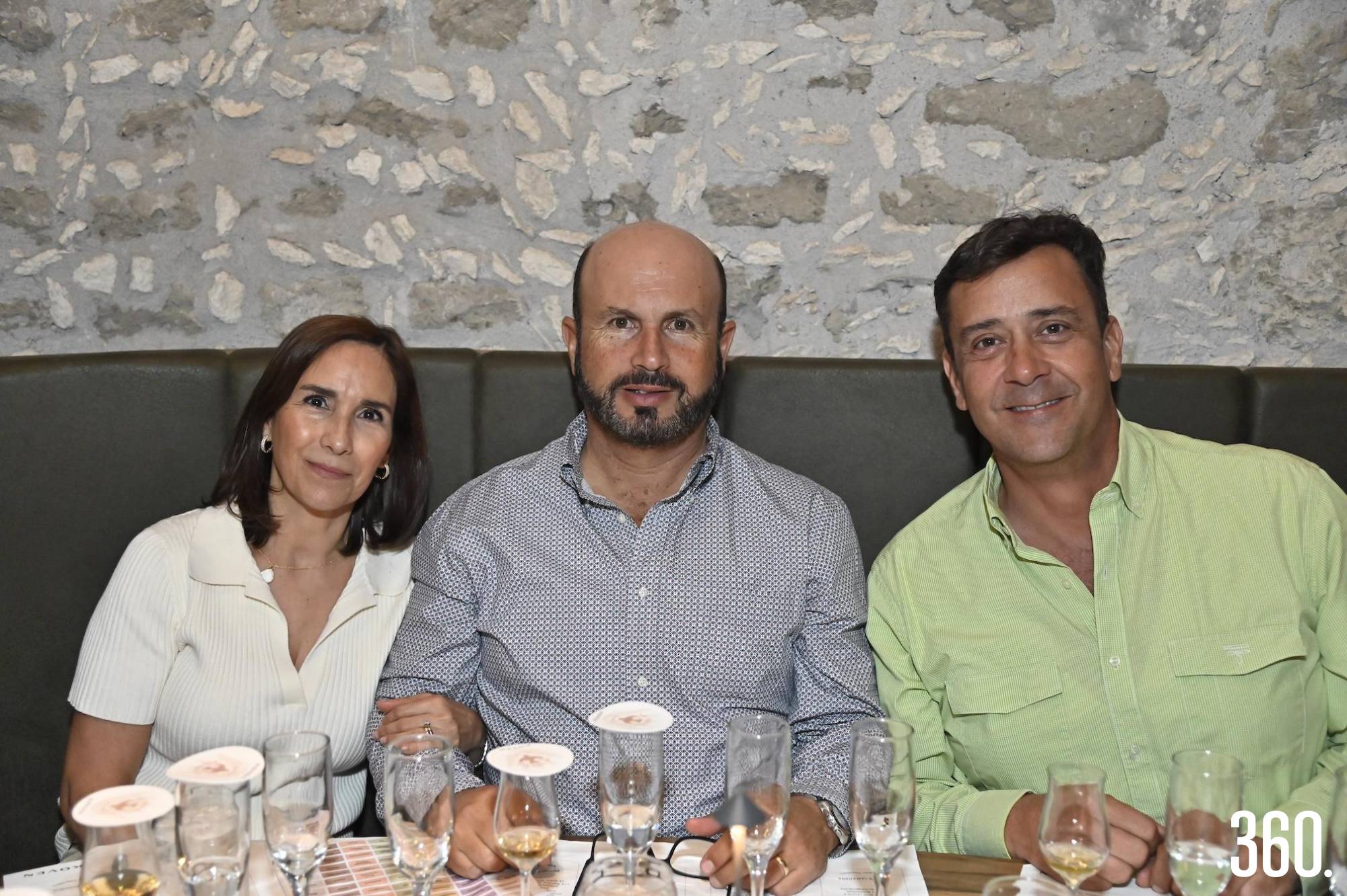 $!Olga de Recio, Carlos Recio y Juan Carlos Guerra.