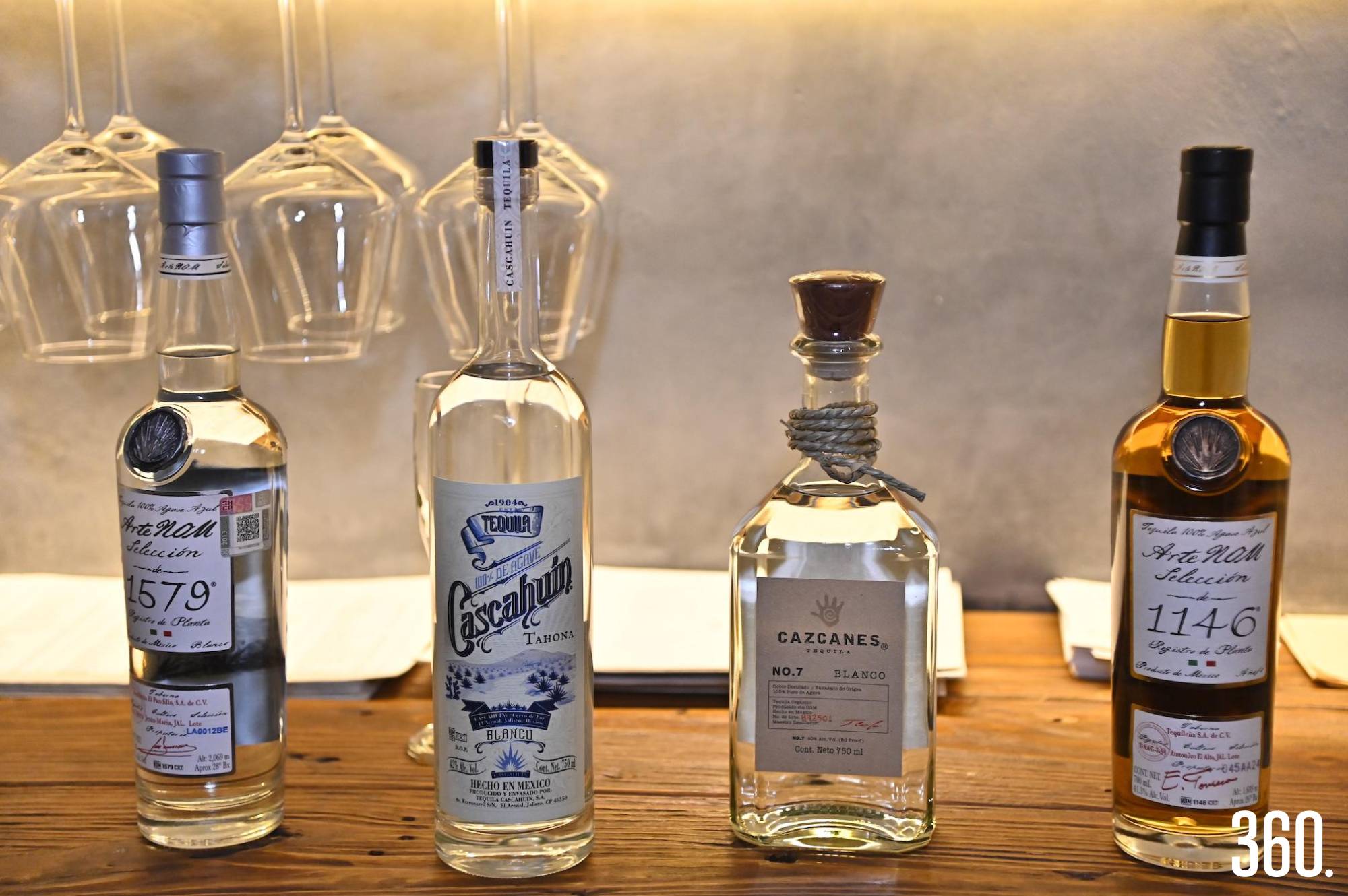 $!Tequilas artesanales como Cascahuin, Artenom y Cazcanes protagonizaron una cata única en La Gloria Mesón, celebrando lo auténtico y lo no comercial.