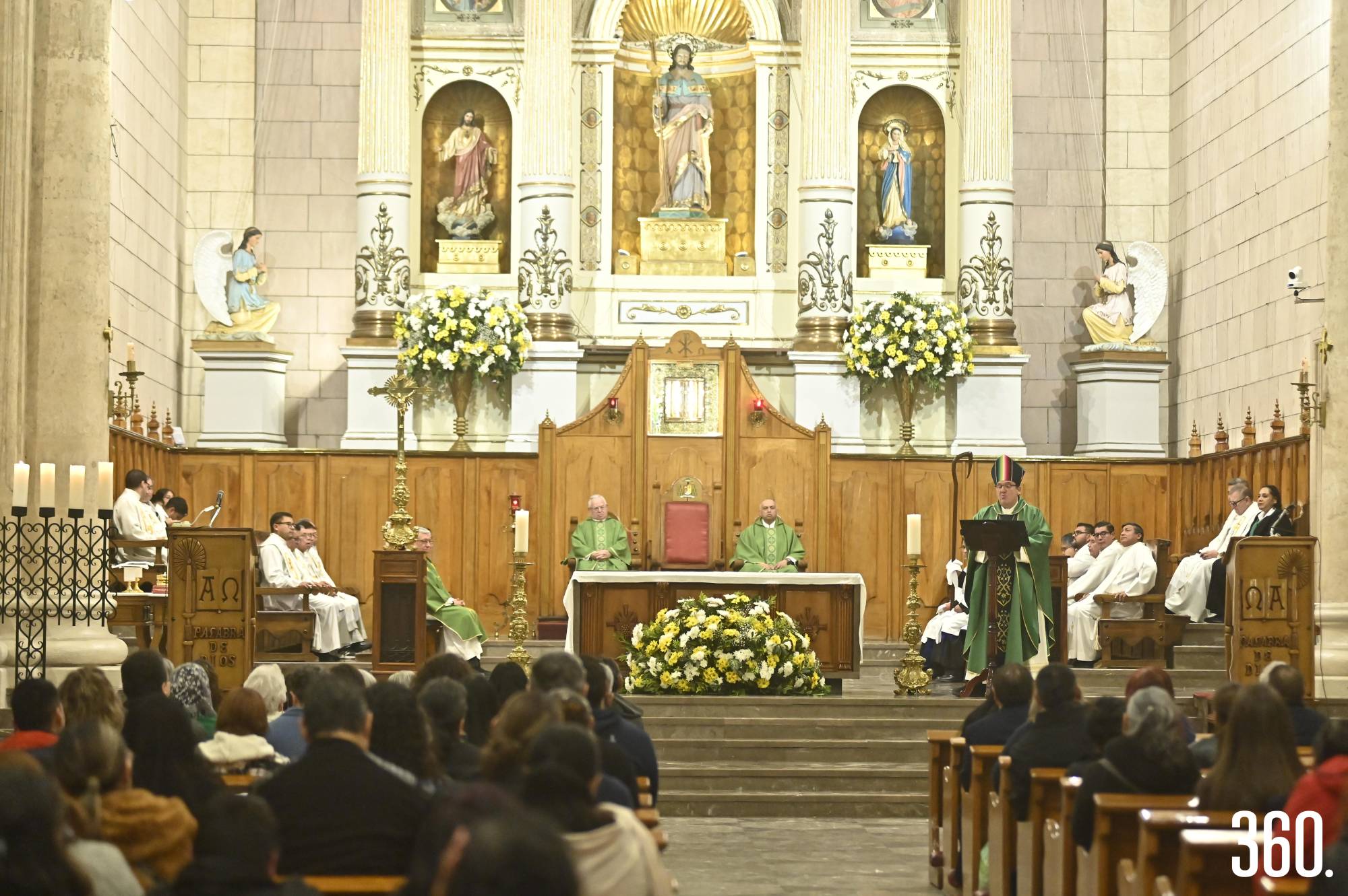$!Vista general de la Catedral de Santiago durante la conmemoración.