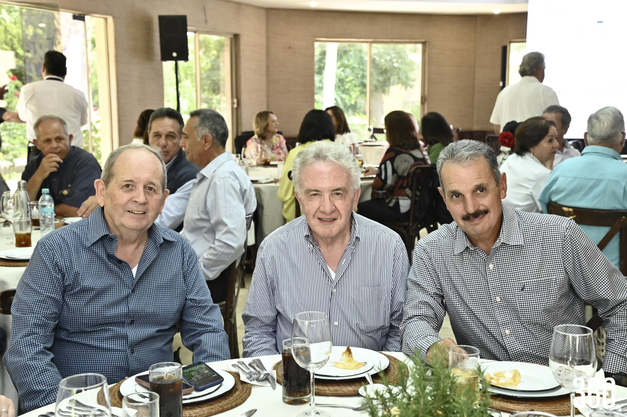 $!Luis Gerardo de la Garza, Carlos Arizpe y Humberto Flores.