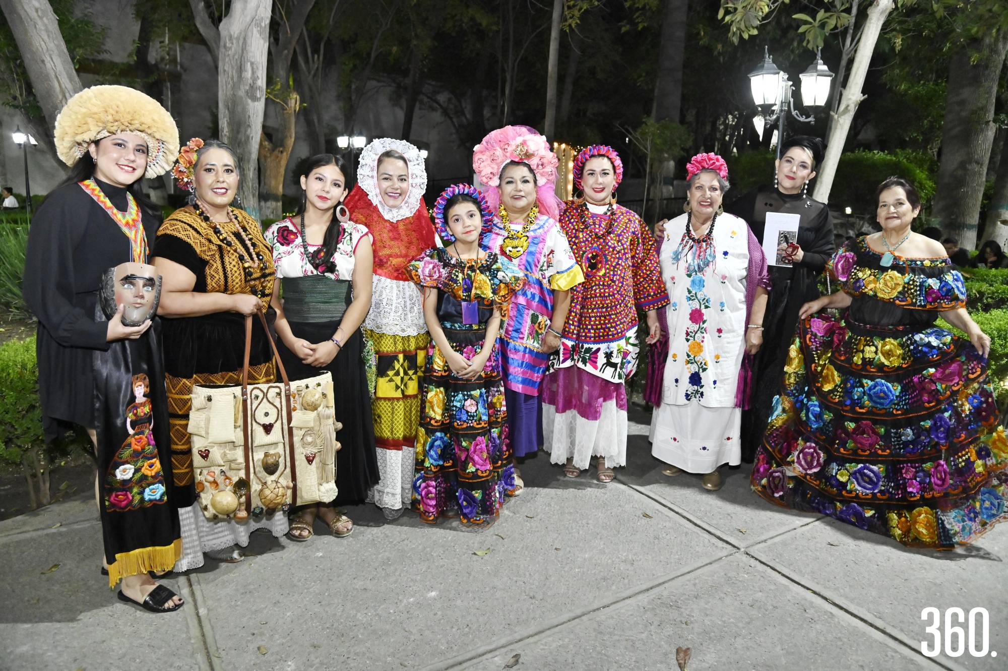 $!Camila Polenda, Angeles del Bosque, María José Salinas, Rocío Flores, Pilar Alejandra Salinas, Carmen Álvarez, Adriana Quiroz, Patricia Zacarias, Cynthia Fuentes y Adriana Gómez.