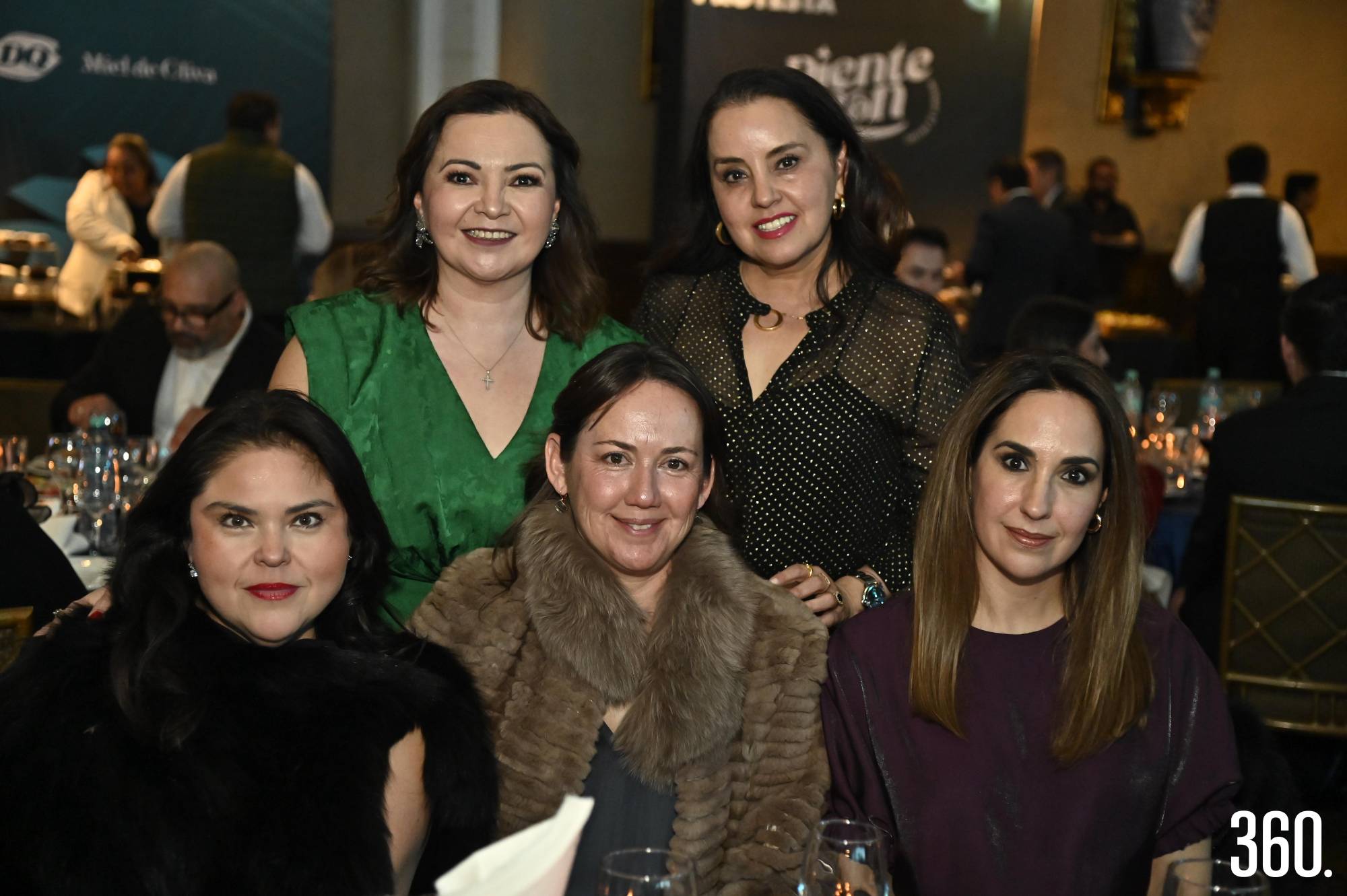 $!Gloria Siller, Karina Verduzco, Ana Siller, Adriana Sánchez y Adriana Ugalde.