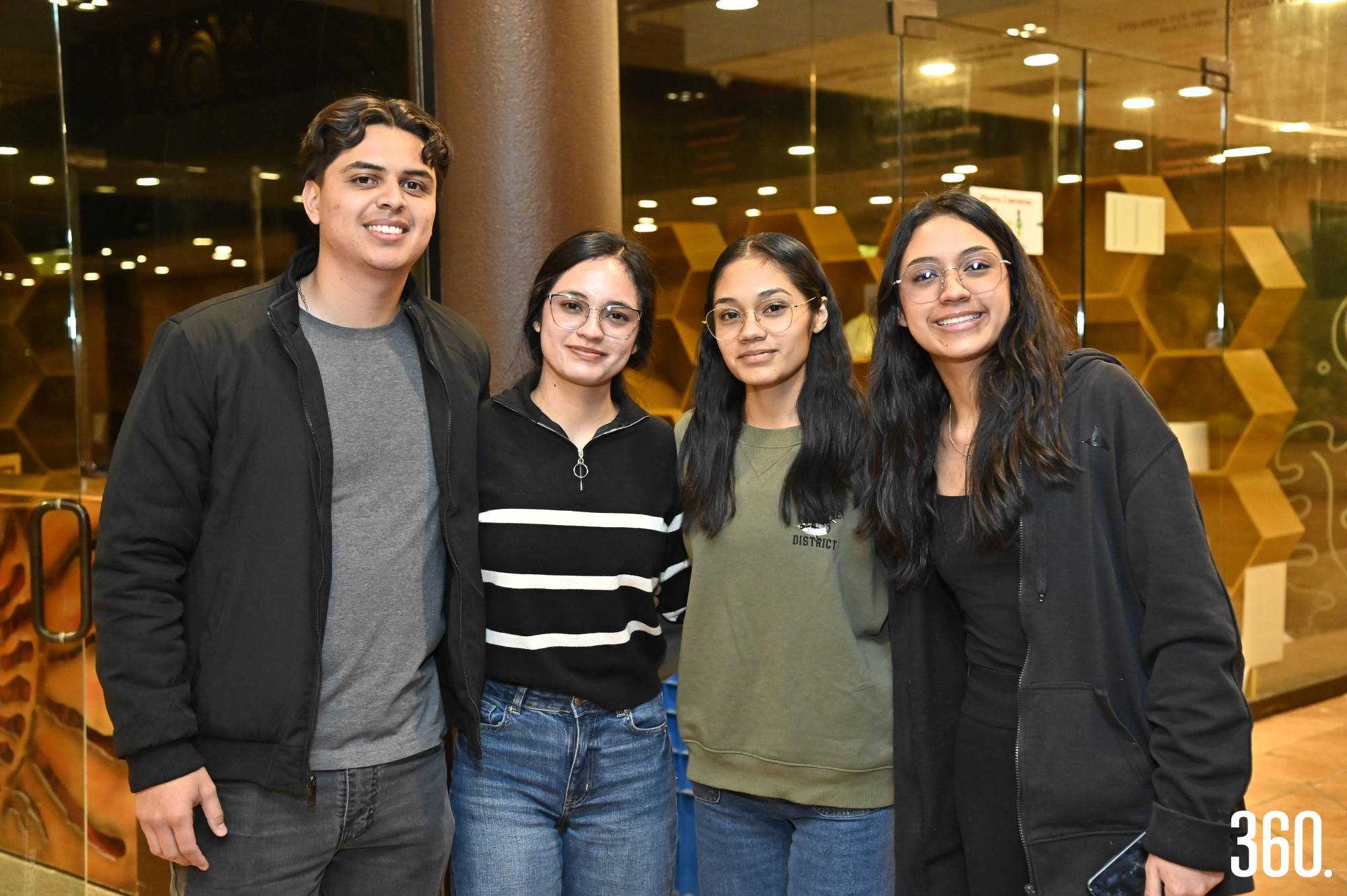 $!Eduard Cruz, Ingrid, Alondra y Alejandra Padilla.