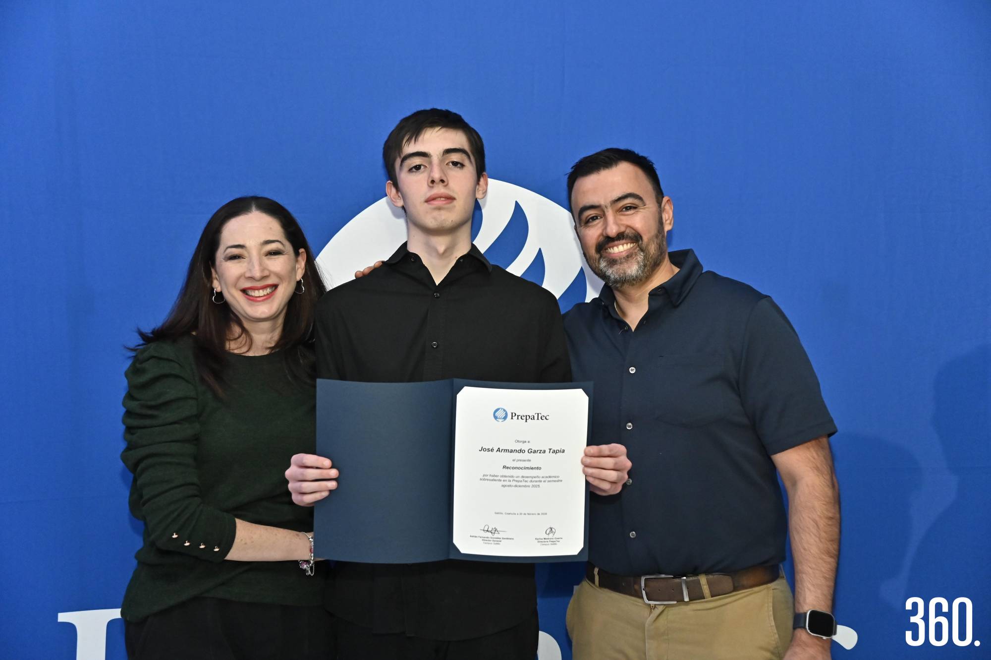 $!Melina Tapia, José Armando y Armando Garza.