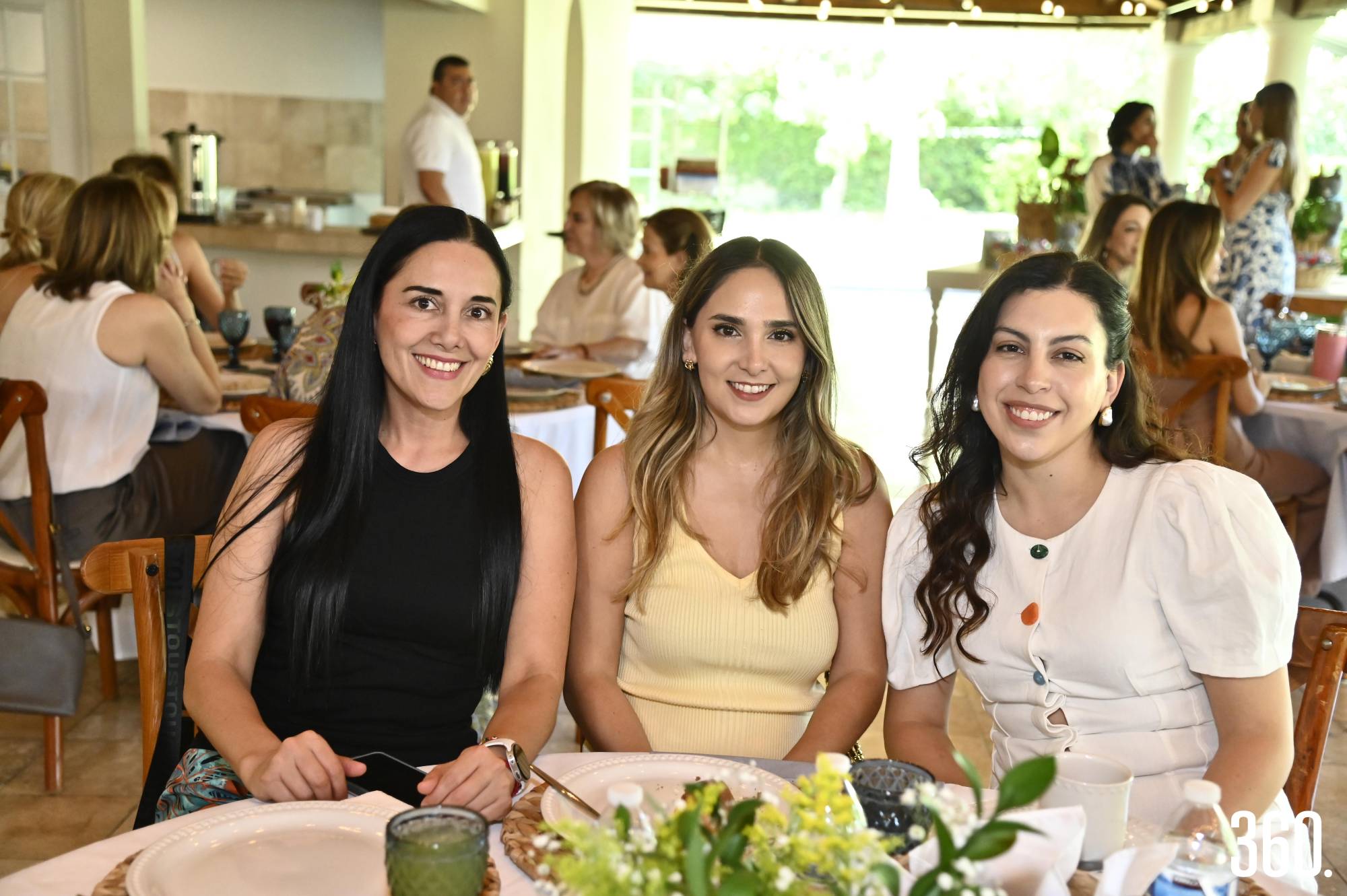 $!Frondalia Garibay, Ángela Ramos y Estefanía Menchaca.