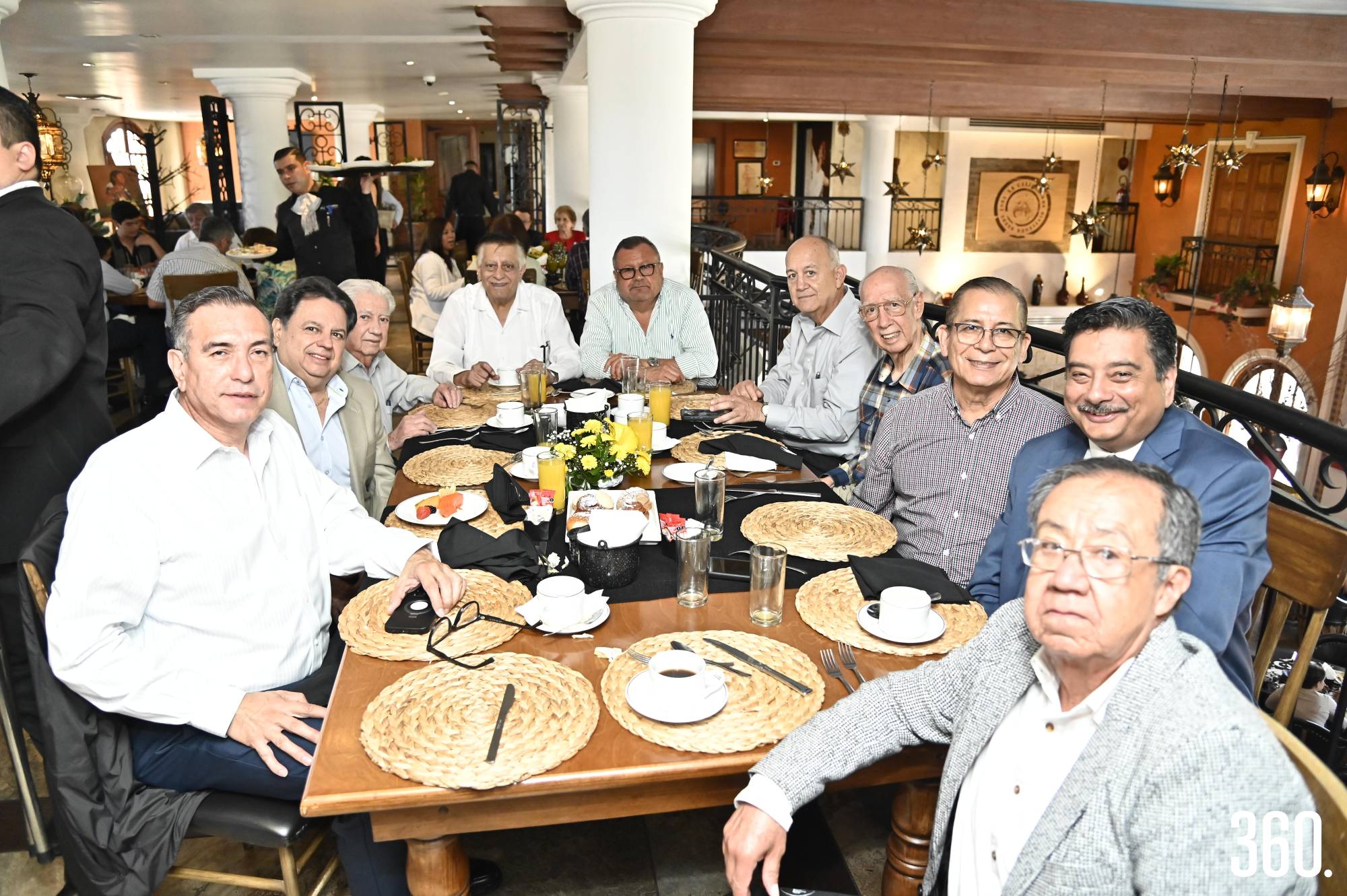 $!Mesa de Abogados.