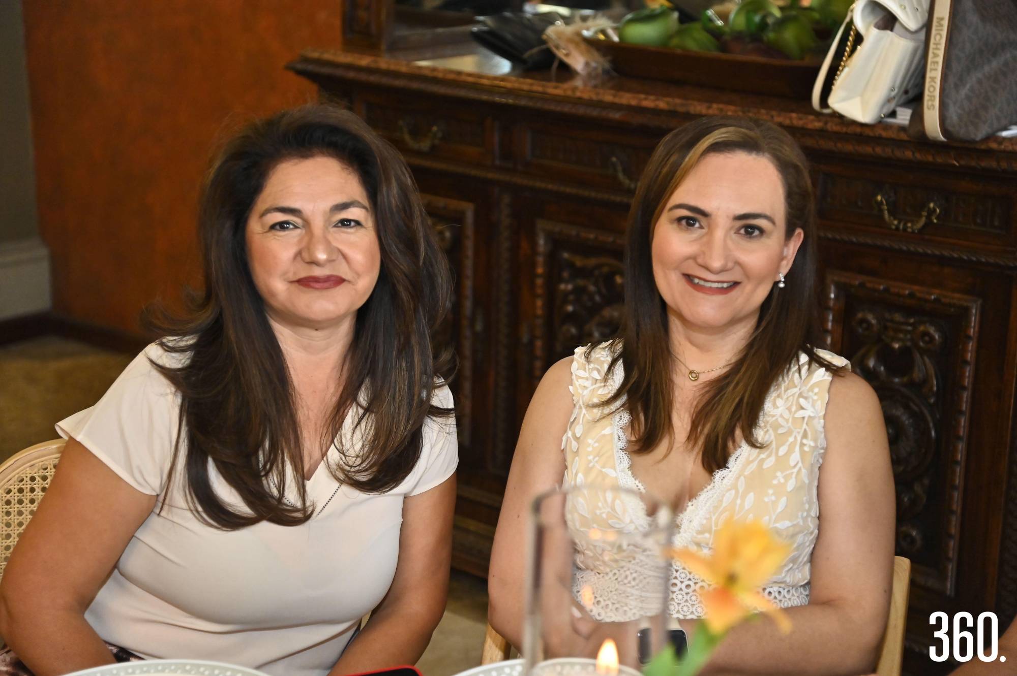 $!Araceli Montelongo y Gabriela Martínez.