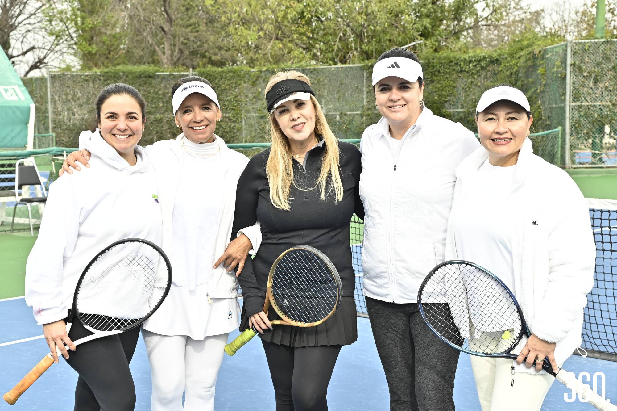 $!Jessica Galicia, Paty Stengel, Alma Medina y Katy Medina y Ale Villarreal.