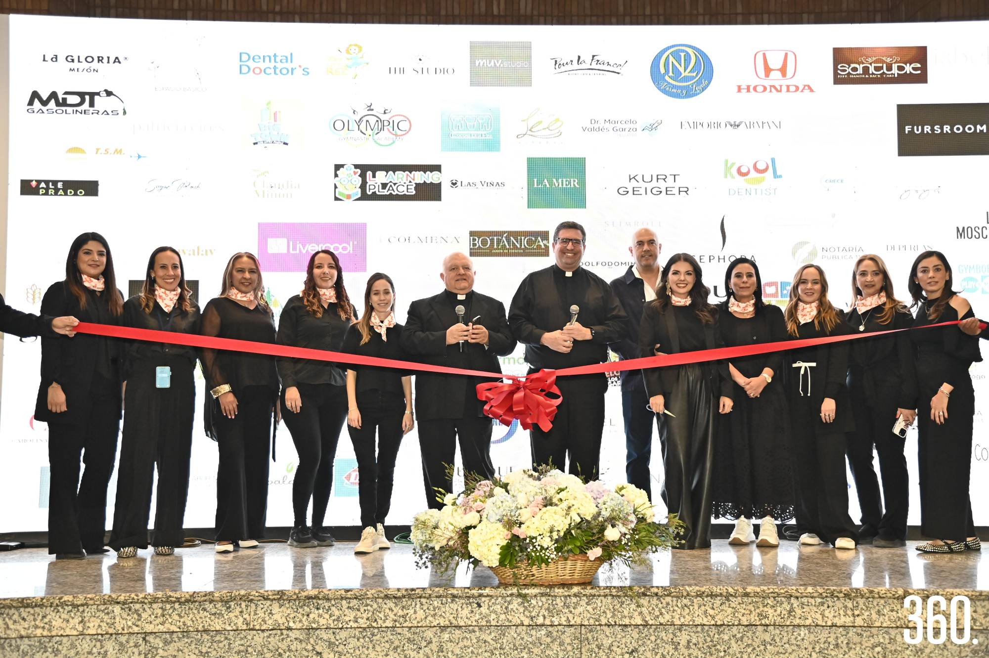 $!Corte de listón de la inauguración del Bingo con causa 2025.