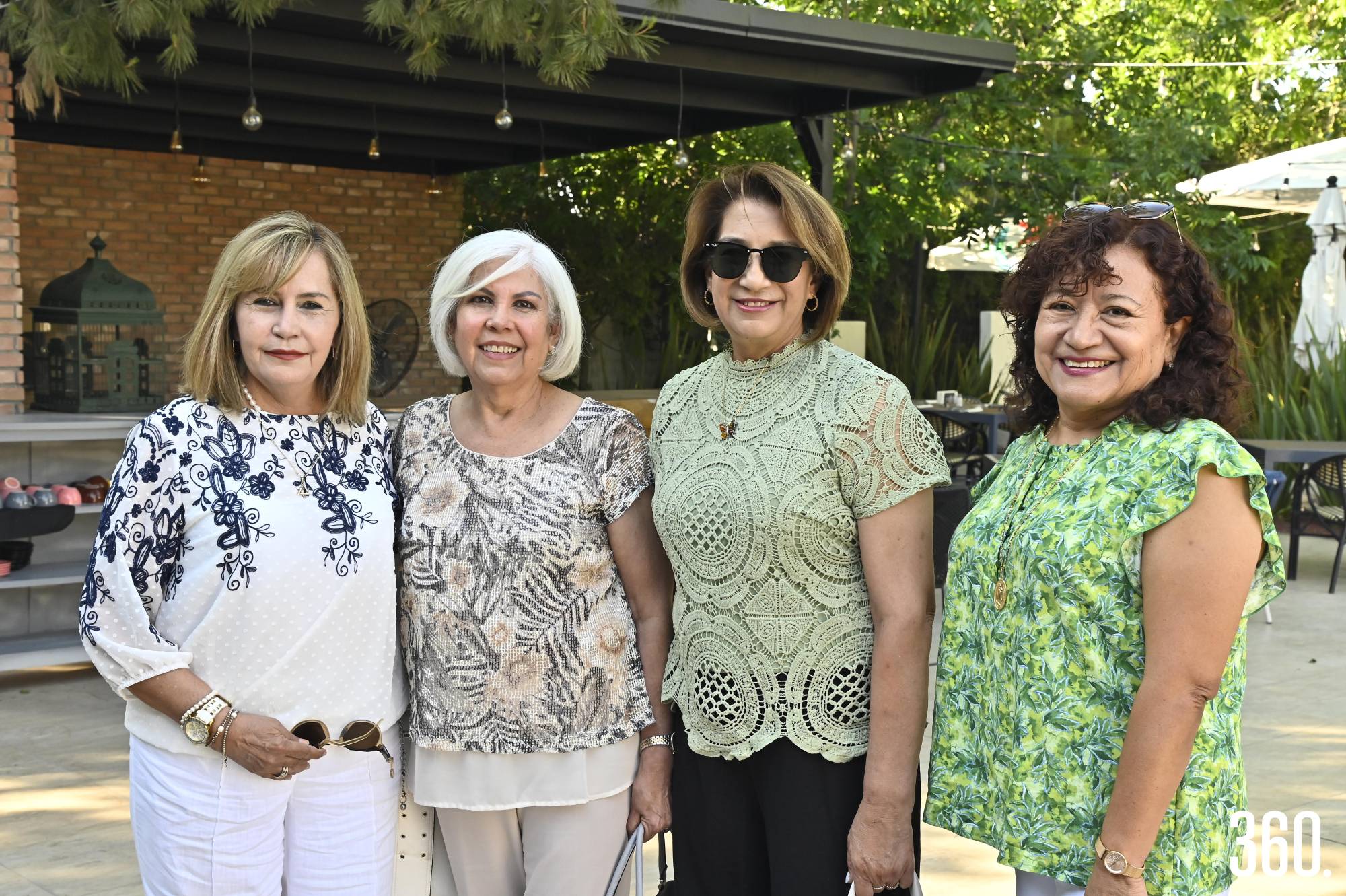 $!Marcela de Martínez, Eva de León, Juani Mora de Ortiz y Rosa Irene Rodríguez.