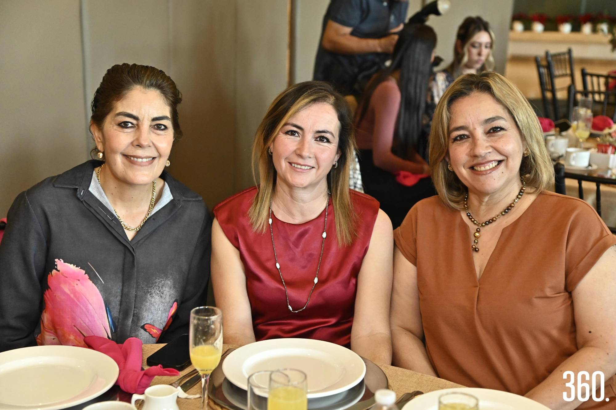 $!Verónica Vargas, Sara Ramos de Garza y Laura Aguirre de Cabello.