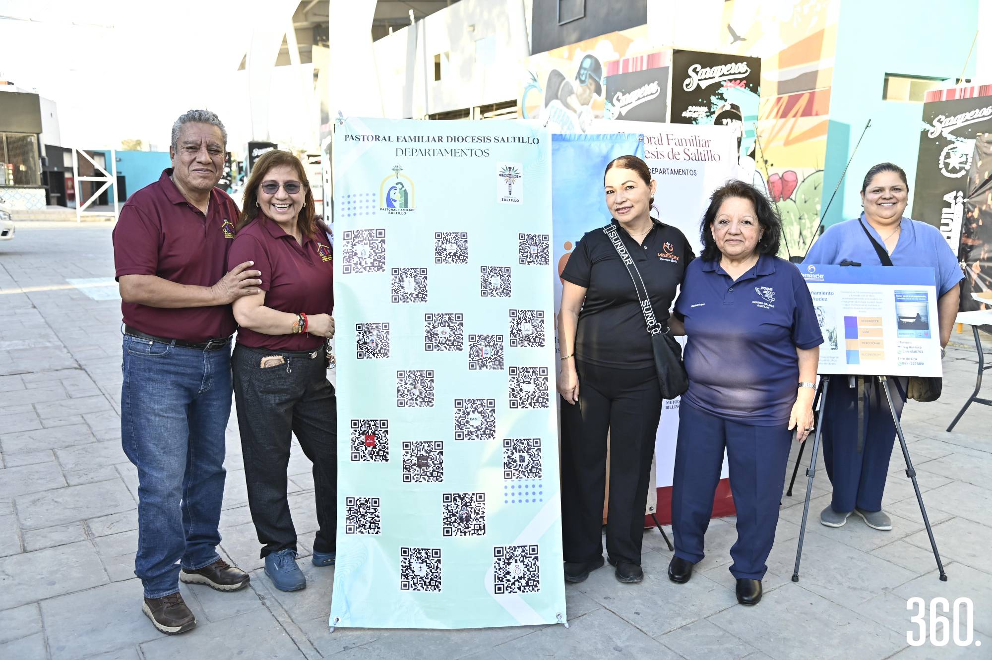 $!Integrantes de la Comisión Diocesana de Pastoral Familiar, apoyando a las familias.