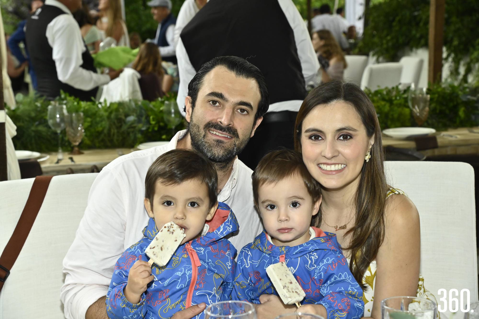 $!Rubén Chávez, Luisa Dávila, Rubén y Carlos Chávez.