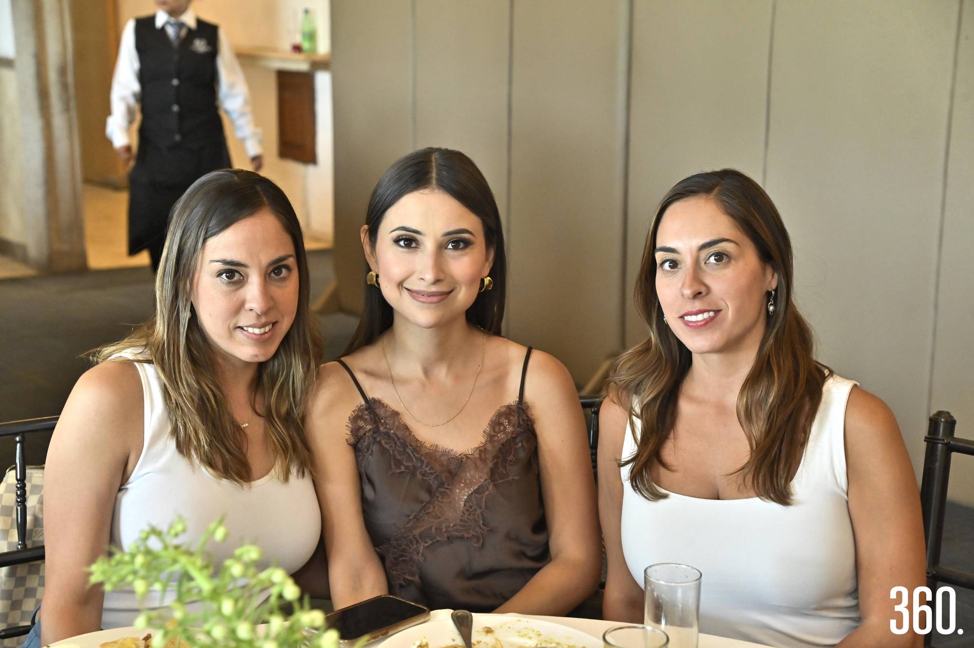 $!Marcela Valdés, Laura Flores y Fernanda Valdés.