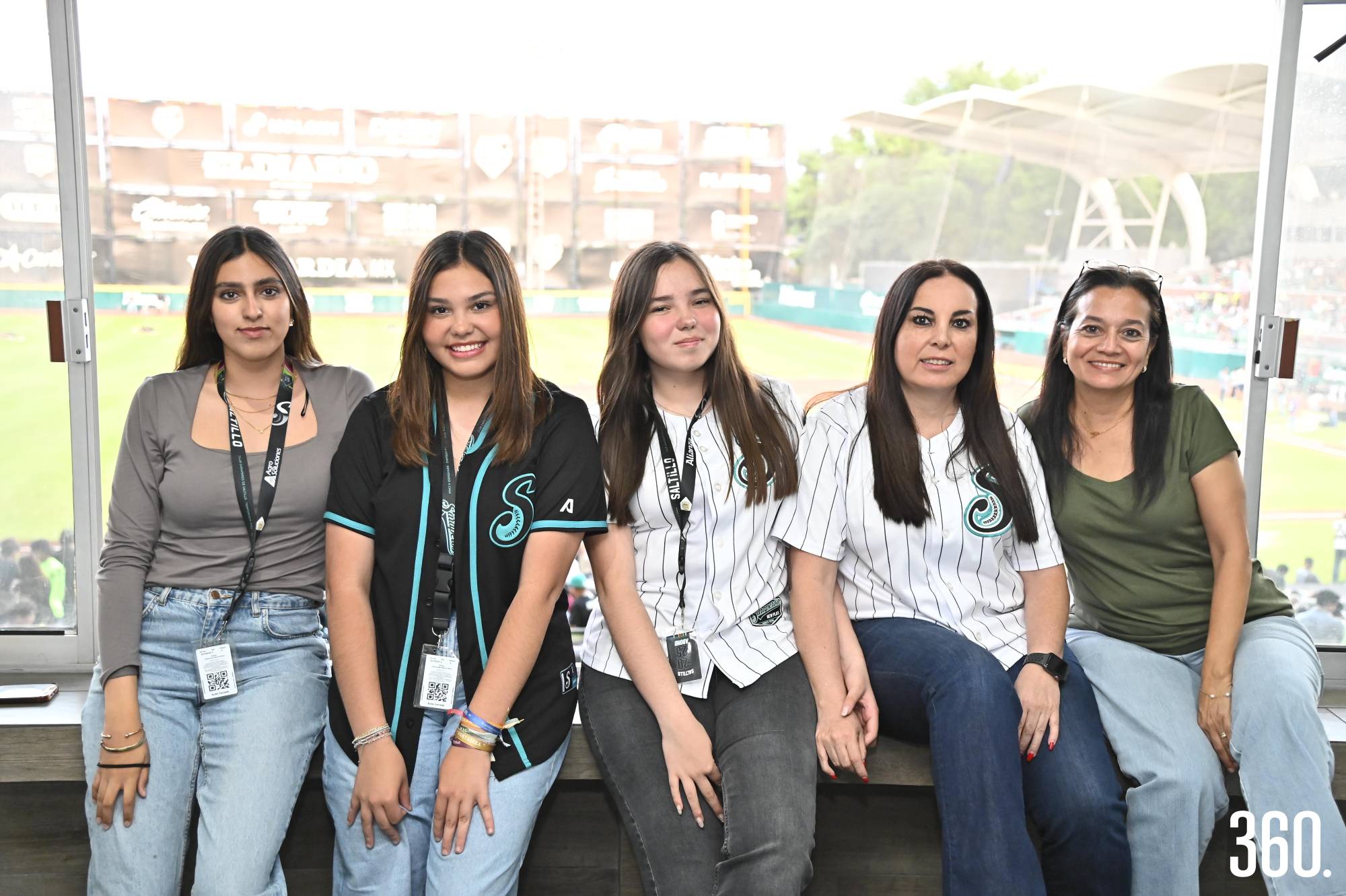 $!María Paula, Regina y Natalia Gloria, Erika de Gloria y Matilde Villicaña.