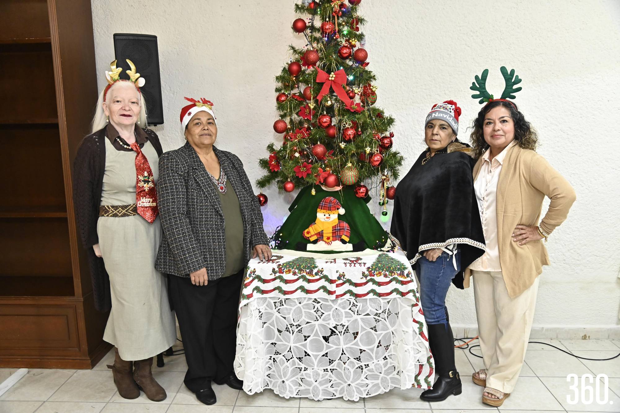 $!Rocío Aguilar, Flora Gómez, Yadira Urbina y María Guadalupe Hernández.