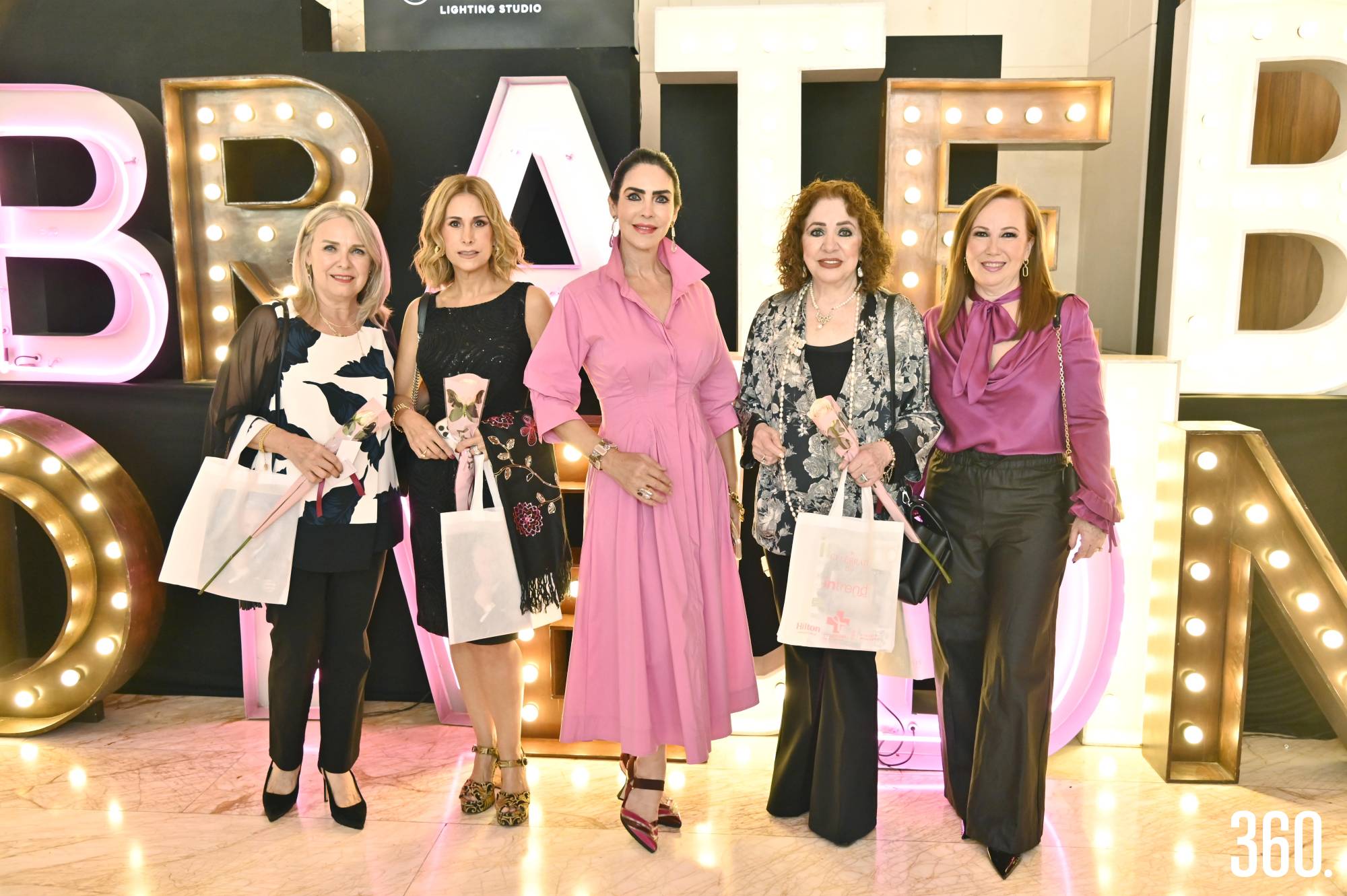 $!Irazema Flores de Múzquiz, Graciela Tancredi, Martha de Ruiz, Irene Carren y Lorena de Rocher.