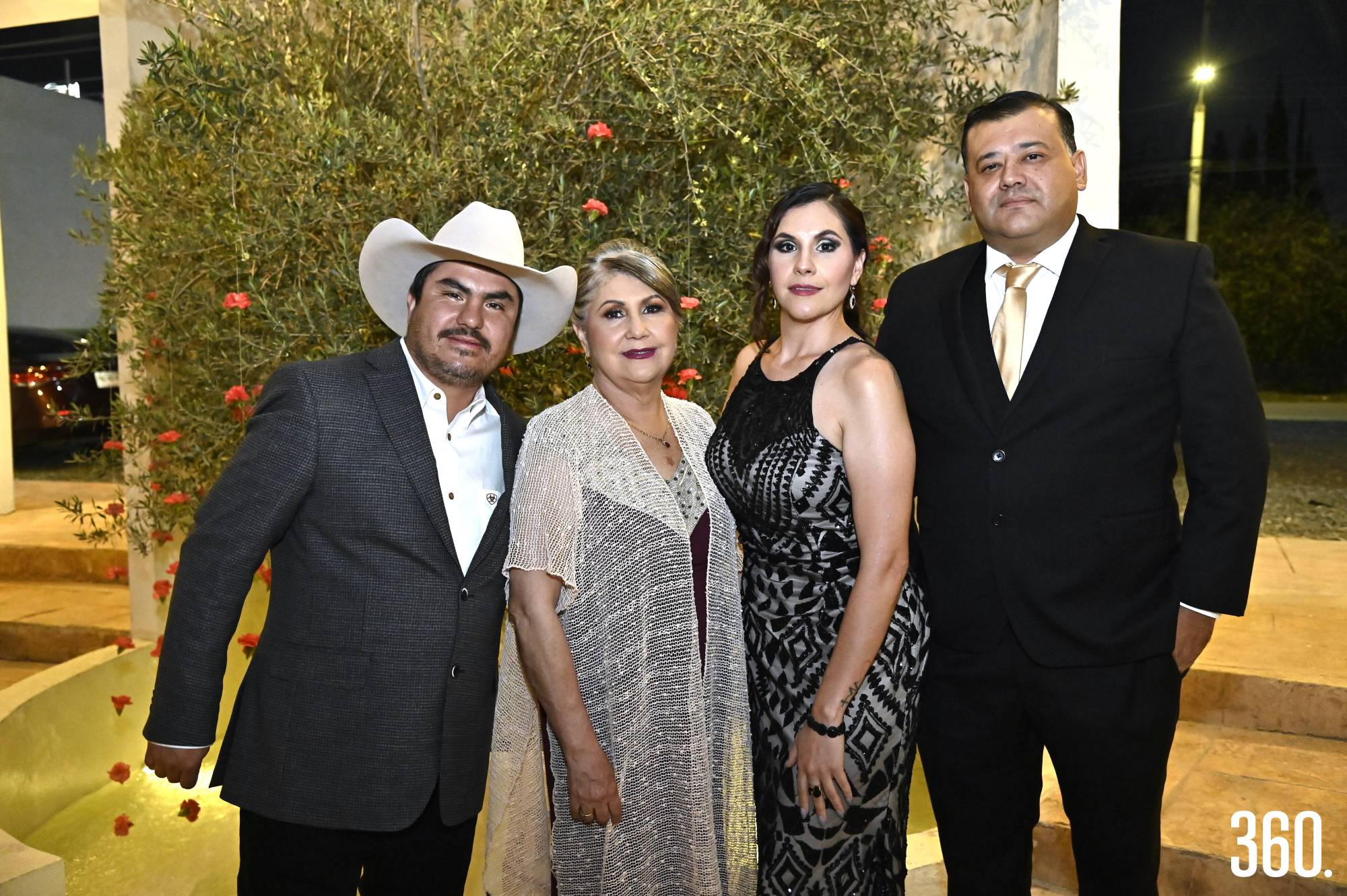 $!Gerardo Rojas, Gloria Guadalupe Arguindegui, Gabriela Rojas y César Díaz.