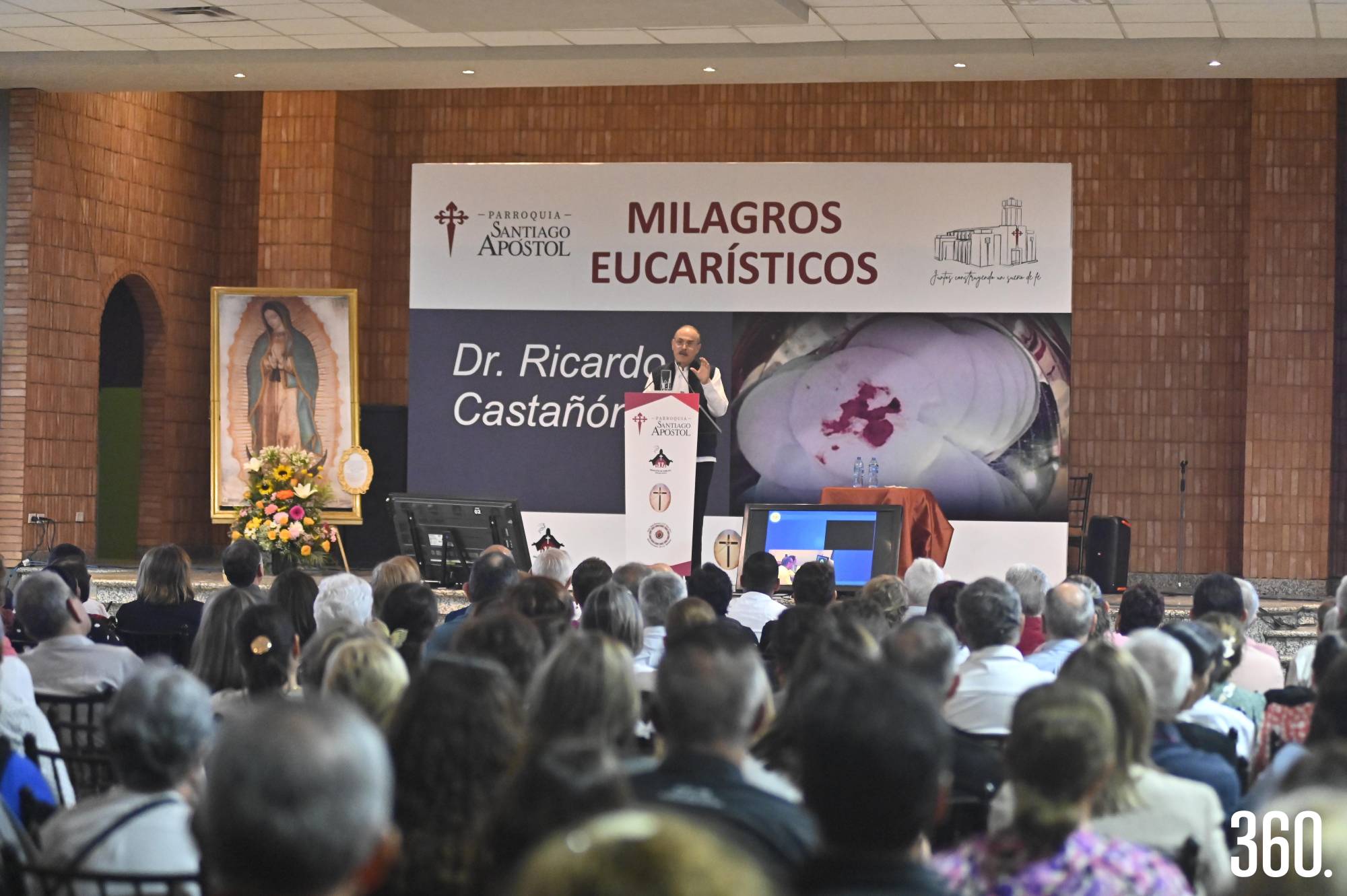 $!La conferencia abordó los análisis científicos de milagros recientes.