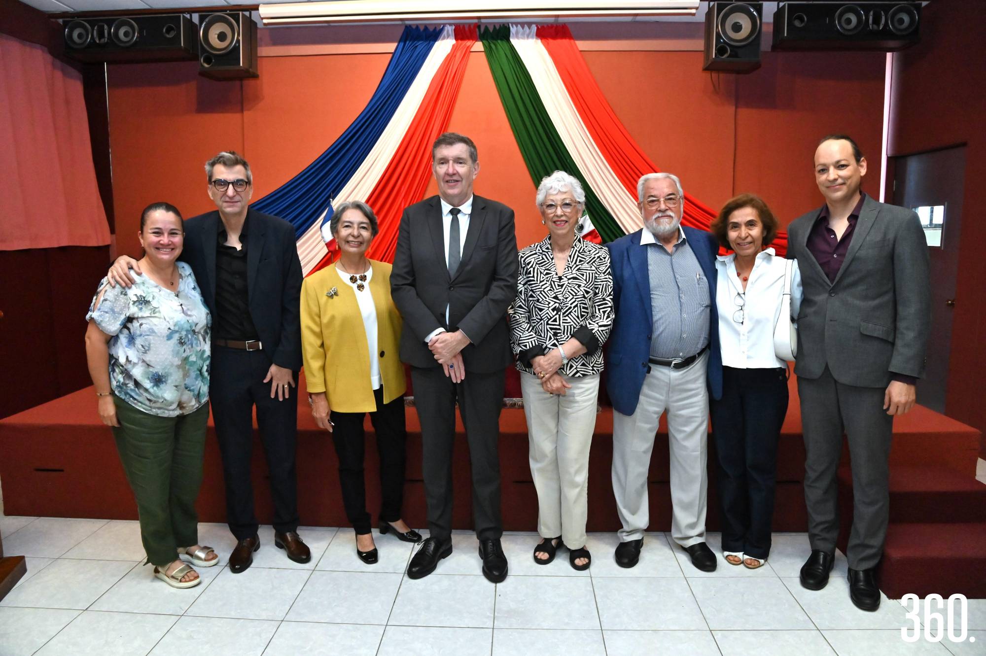 $!Catalina Pérez Berumen, José Manuel Blanco, Aurora Bustillos Garfias, M. Pierre Raynaud, Ana Espinosa Mireles, Héctor Poblette Miranda, María Eugenia Bustillos y Héctor Poblette Espinosa.