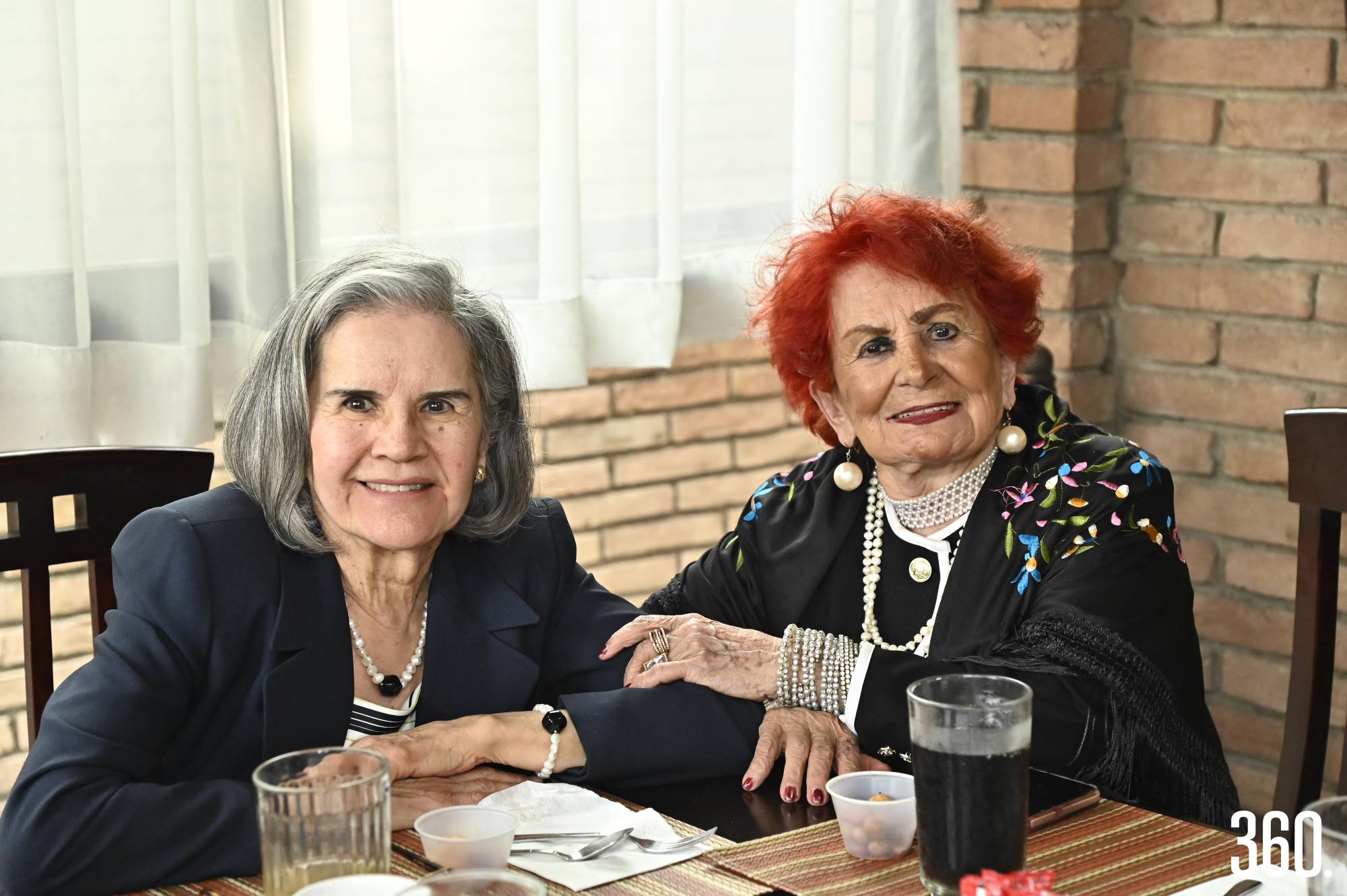 $!Honora Rodríguez y Teresita Siller.