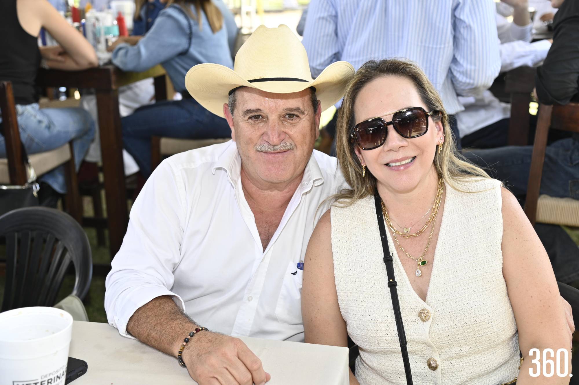 $!Eduardo Muñoz y Marisa De Luna de Muñoz.
