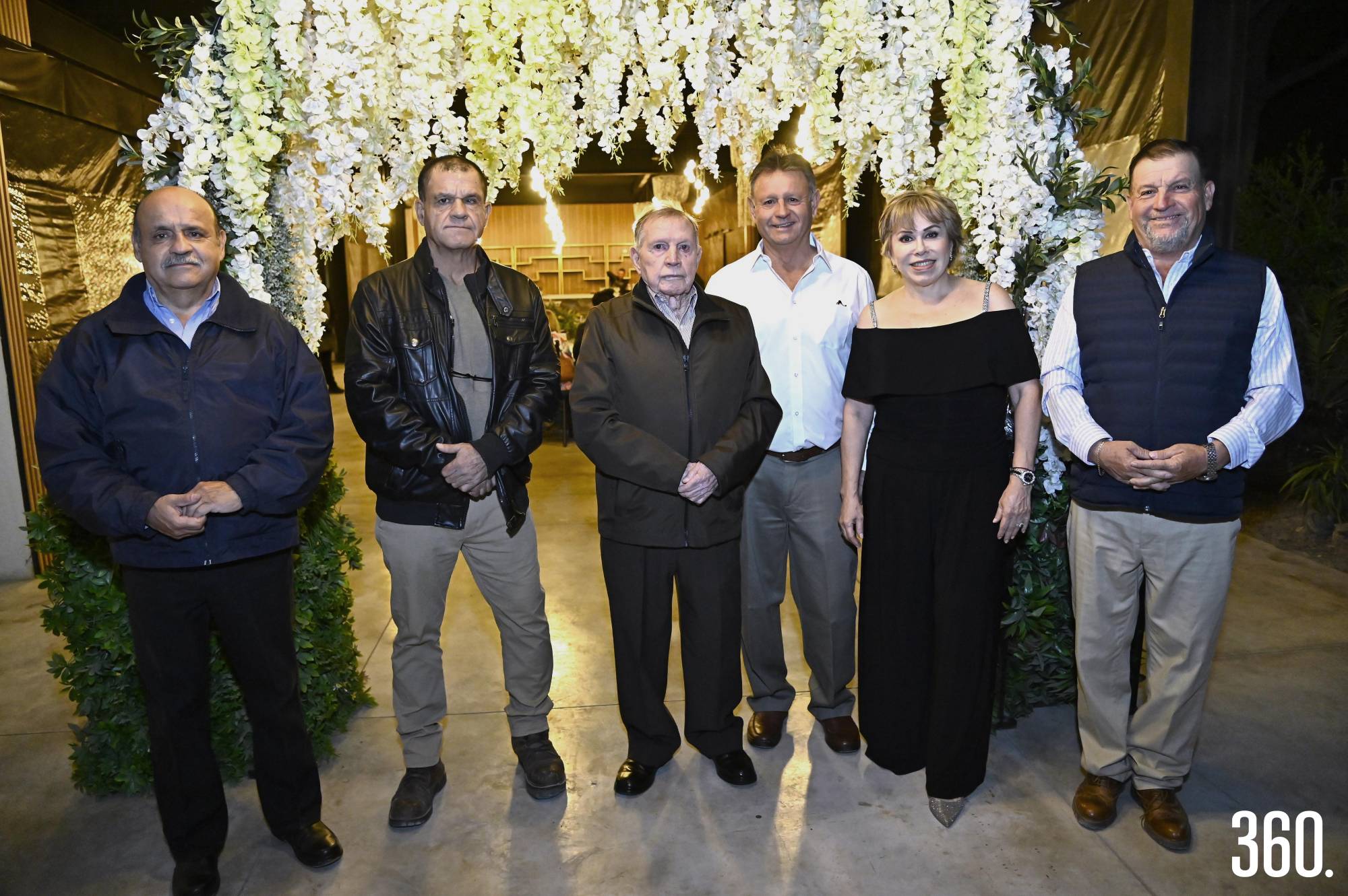 $!Héctor con sus hijos Hilario, Alberto, Héctor, Alicia y Rodrigo Valle Dávila.