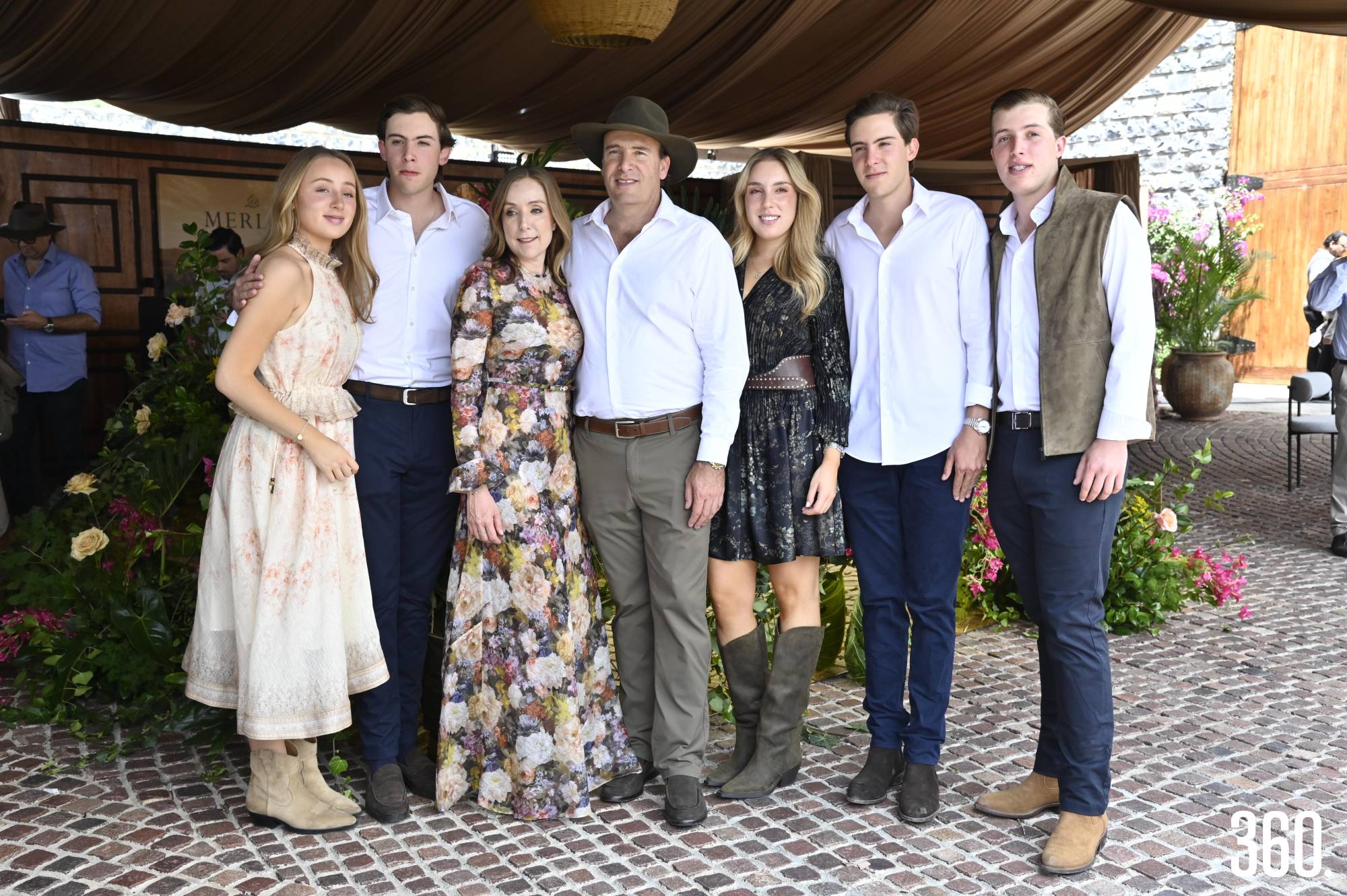 $!Familia Mendel Dewey.