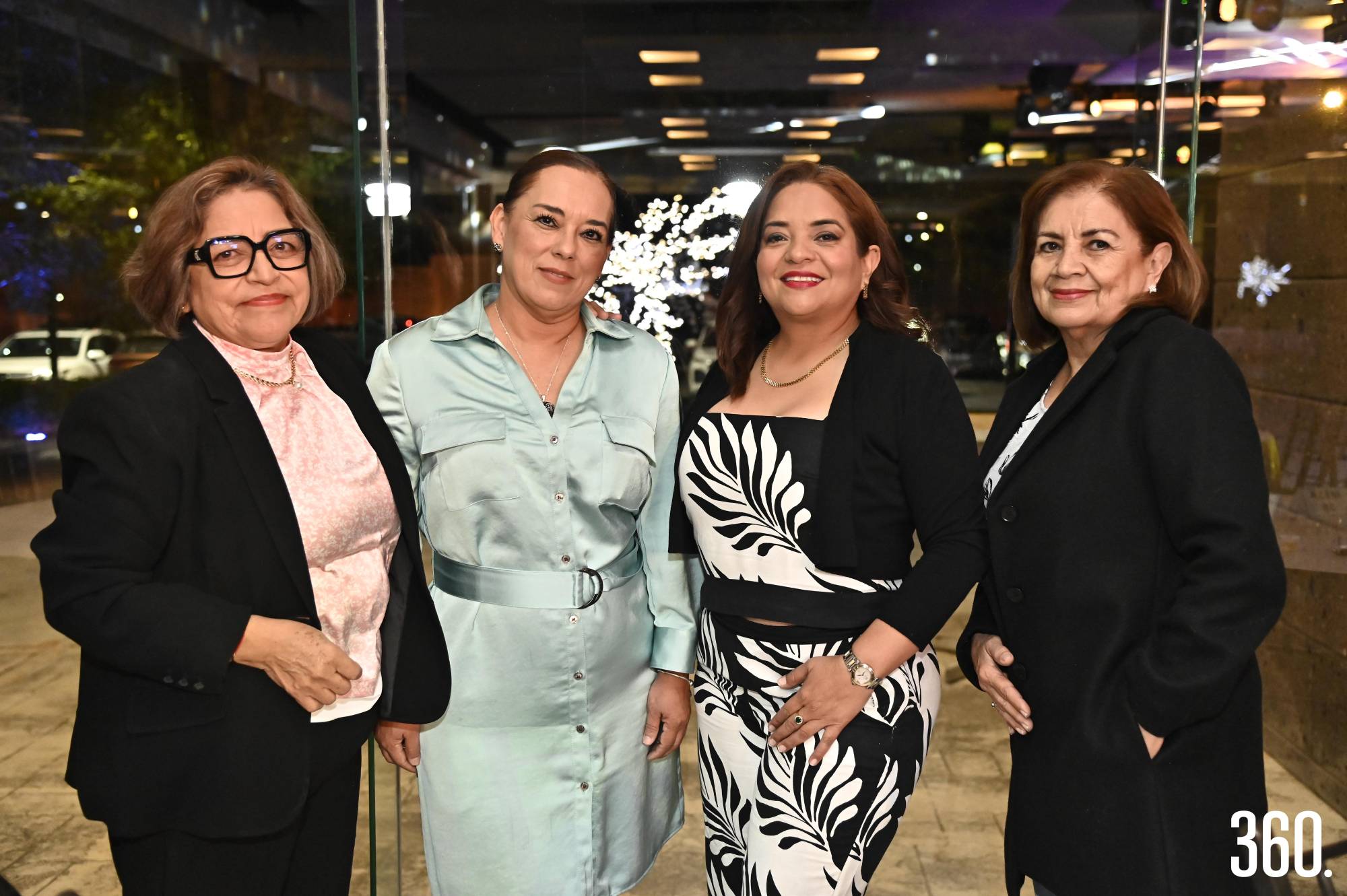 $!Vicky Delgado, Araceli Delgado, Fabiola Martínez y Lupita Romero.