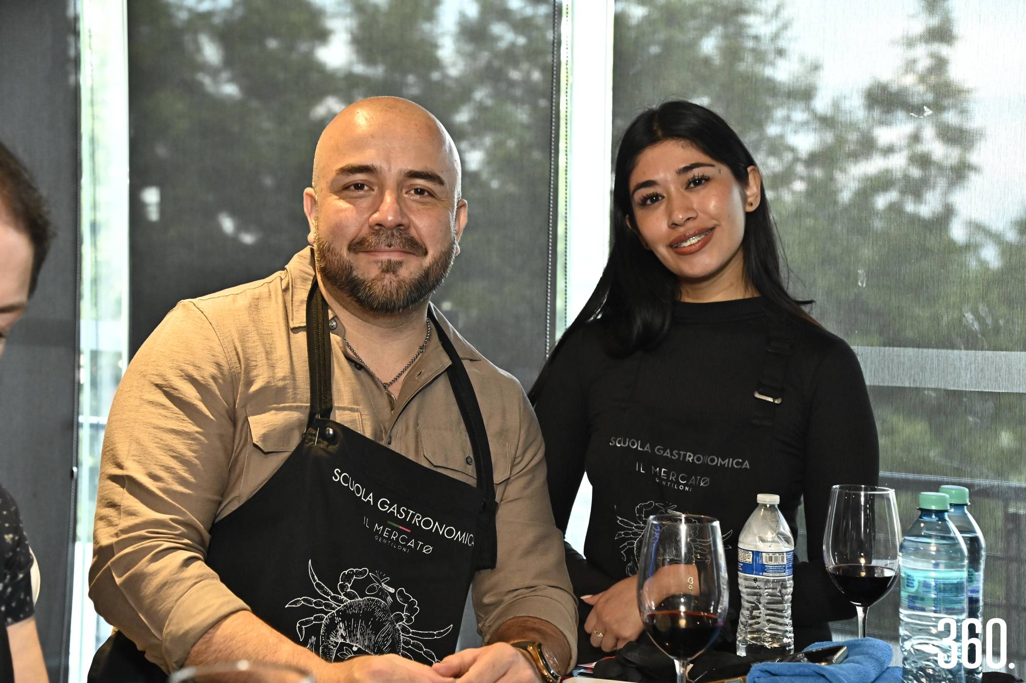 $!David González y Marisol Fernández.