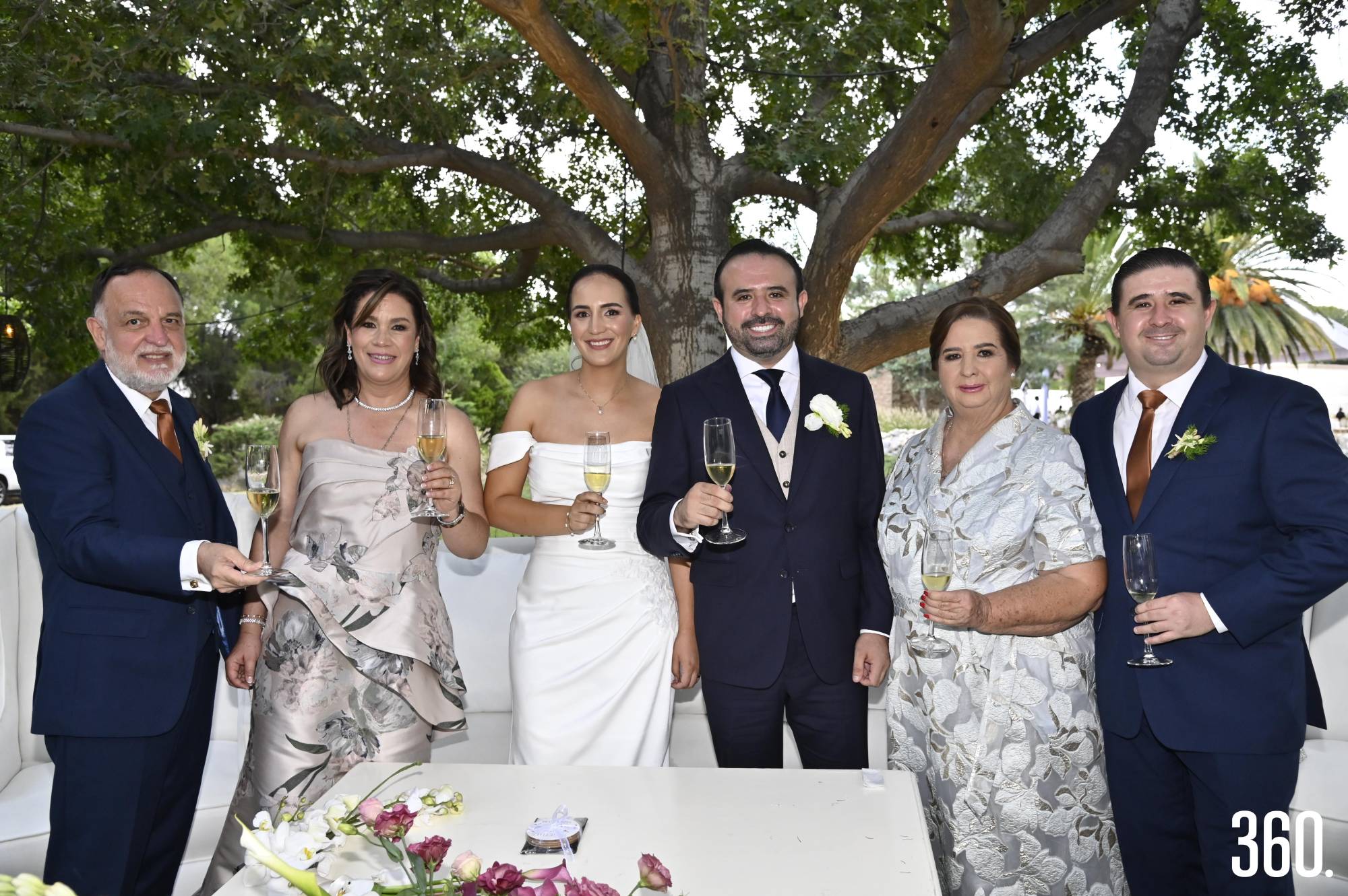 $!Jorge Ortiz, Mónica Rodríguez, María Gabriela Ortiz, Héctor Coss, Araceli González de Coss y su hermano, Fernando Coss González.